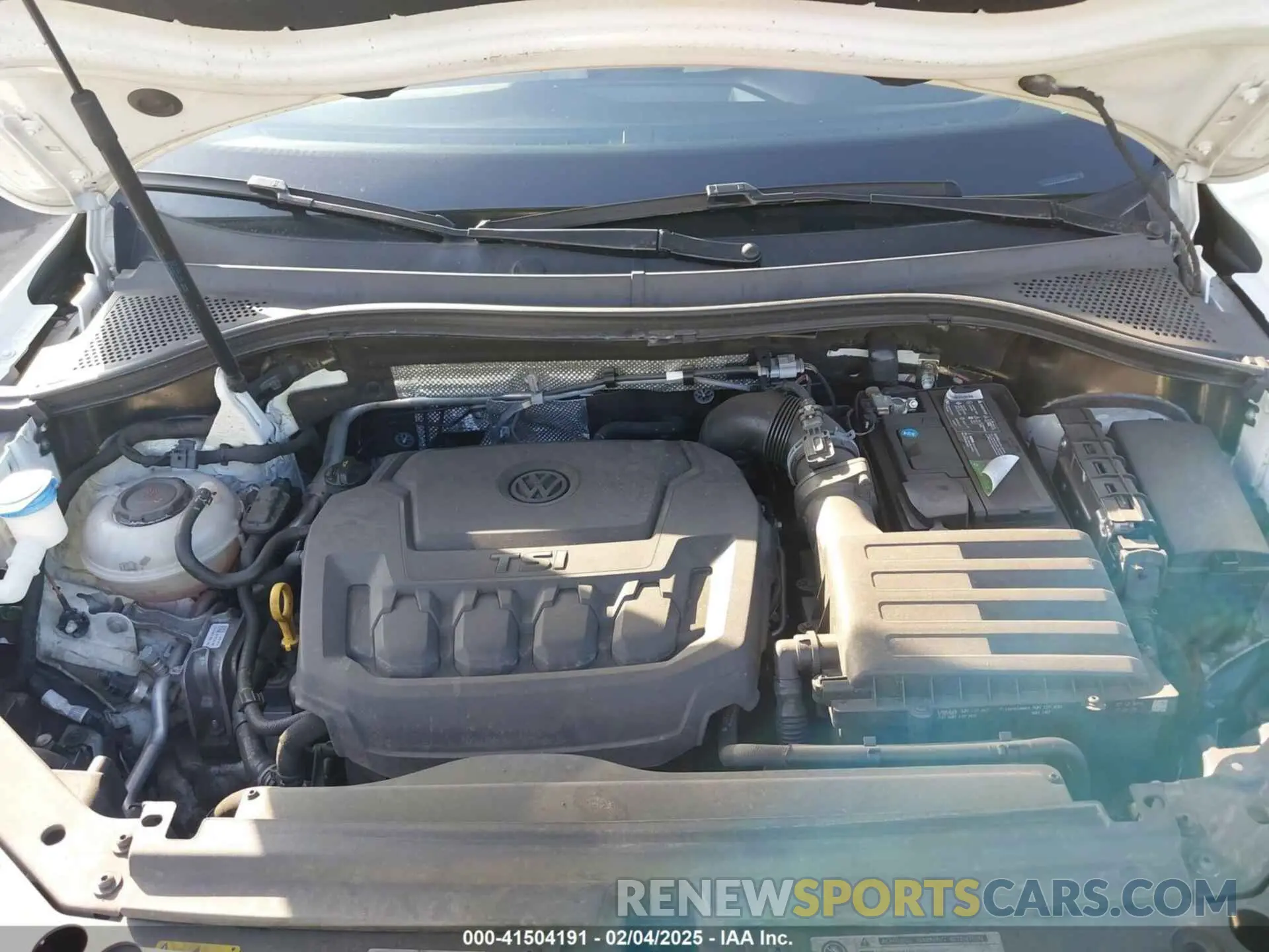 10 Photograph of a damaged car 3VV1B7AX4LM098567 VOLKSWAGEN TIGUAN 2020