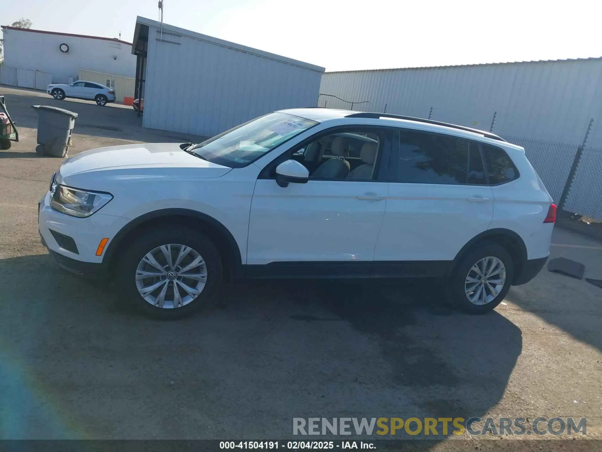 15 Photograph of a damaged car 3VV1B7AX4LM098567 VOLKSWAGEN TIGUAN 2020
