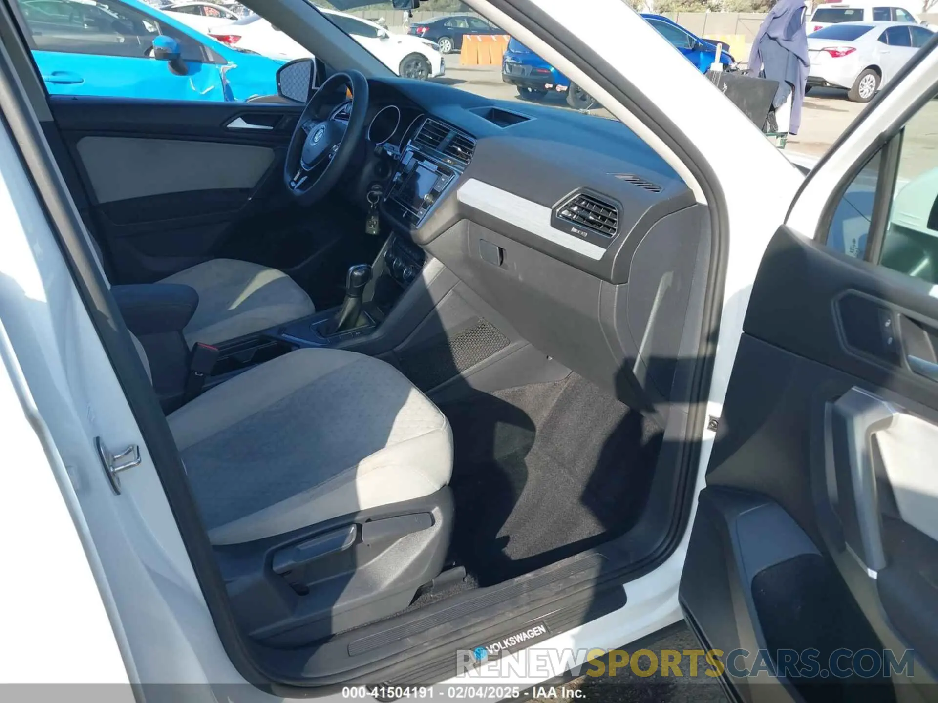 5 Photograph of a damaged car 3VV1B7AX4LM098567 VOLKSWAGEN TIGUAN 2020