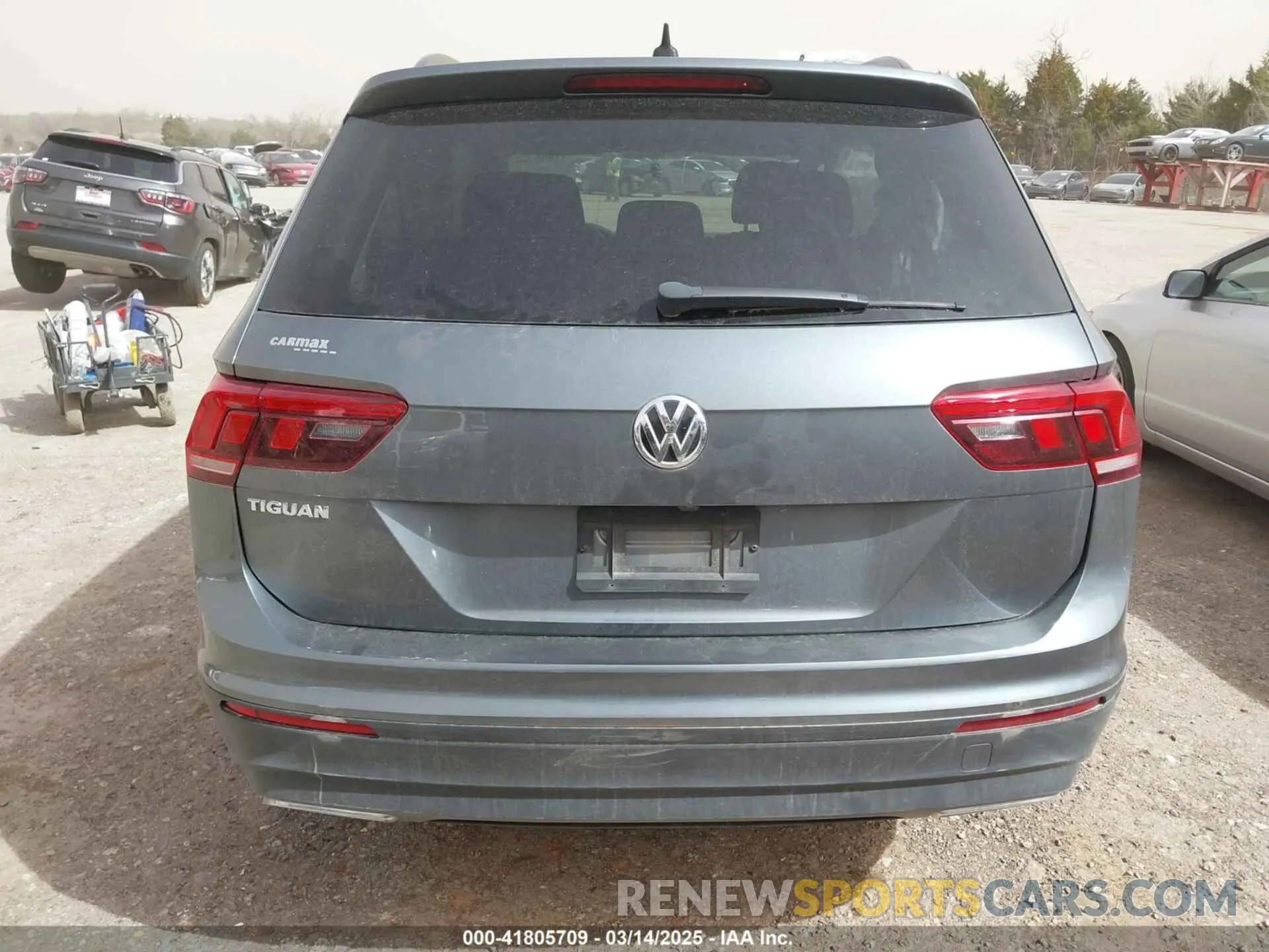 16 Photograph of a damaged car 3VV1B7AX5LM159943 VOLKSWAGEN TIGUAN 2020