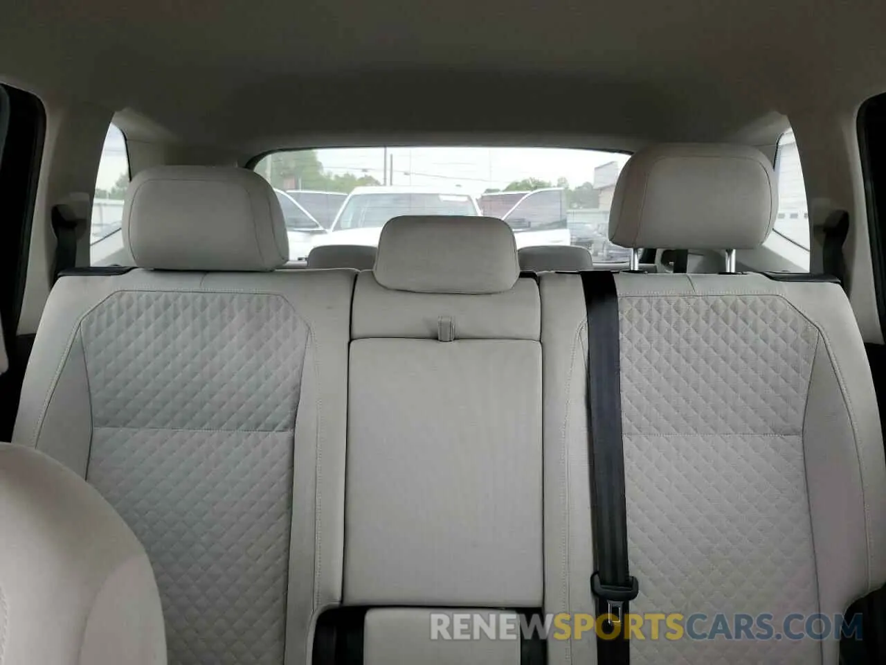 10 Photograph of a damaged car 3VV1B7AX5LM180033 VOLKSWAGEN TIGUAN 2020