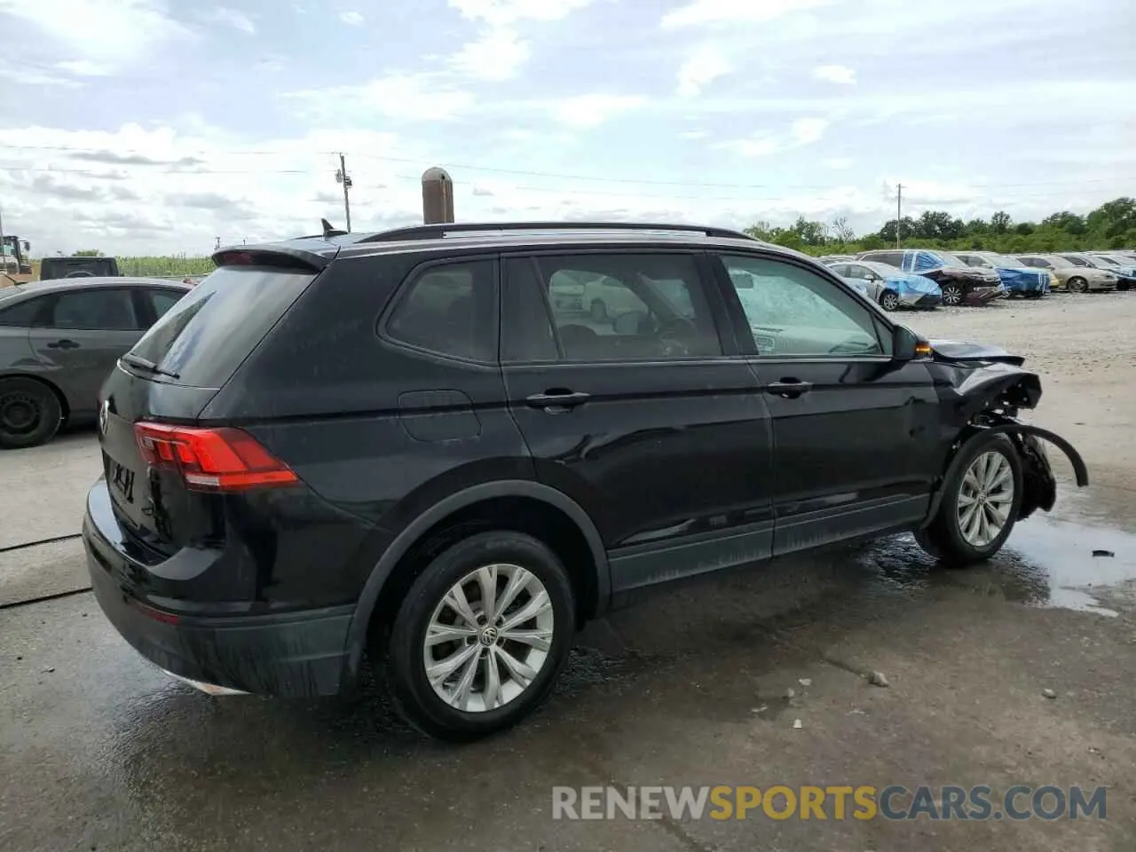 3 Photograph of a damaged car 3VV1B7AX5LM180033 VOLKSWAGEN TIGUAN 2020