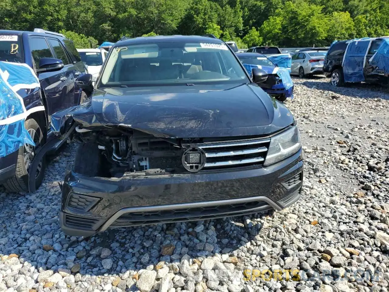 5 Photograph of a damaged car 3VV1B7AX5LM180033 VOLKSWAGEN TIGUAN 2020