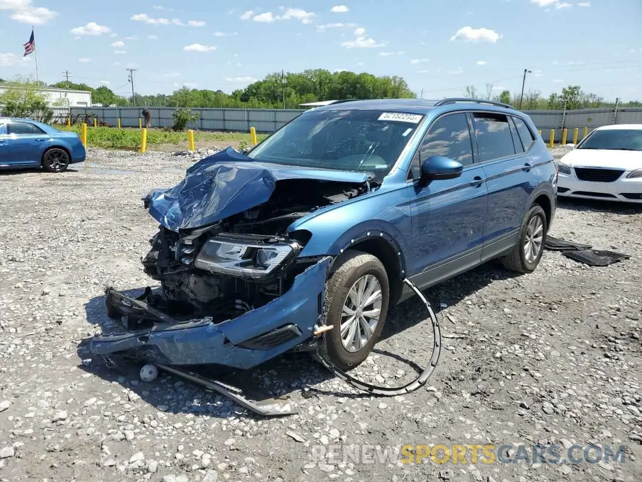 1 Photograph of a damaged car 3VV1B7AX6LM137823 VOLKSWAGEN TIGUAN 2020