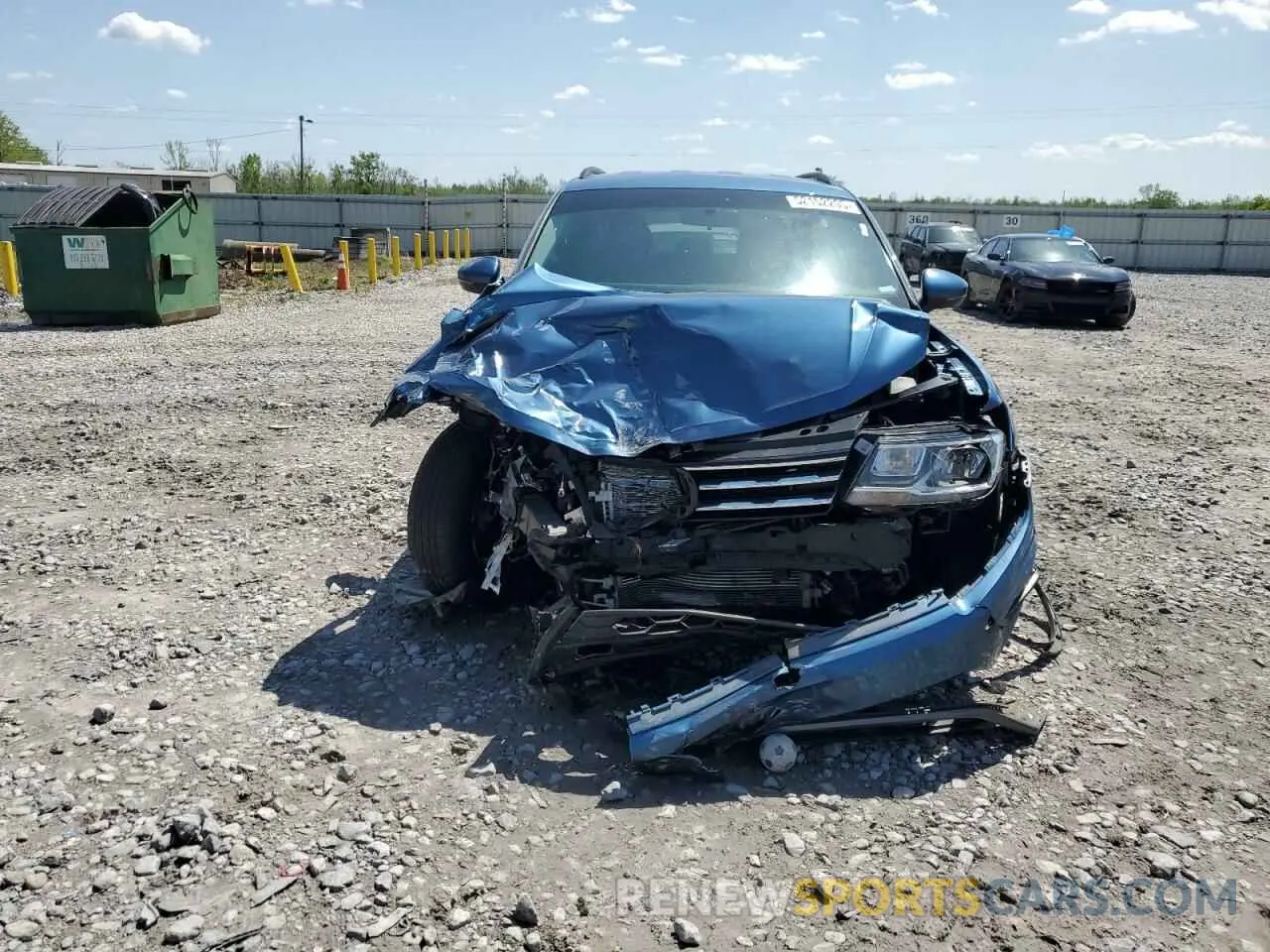5 Photograph of a damaged car 3VV1B7AX6LM137823 VOLKSWAGEN TIGUAN 2020