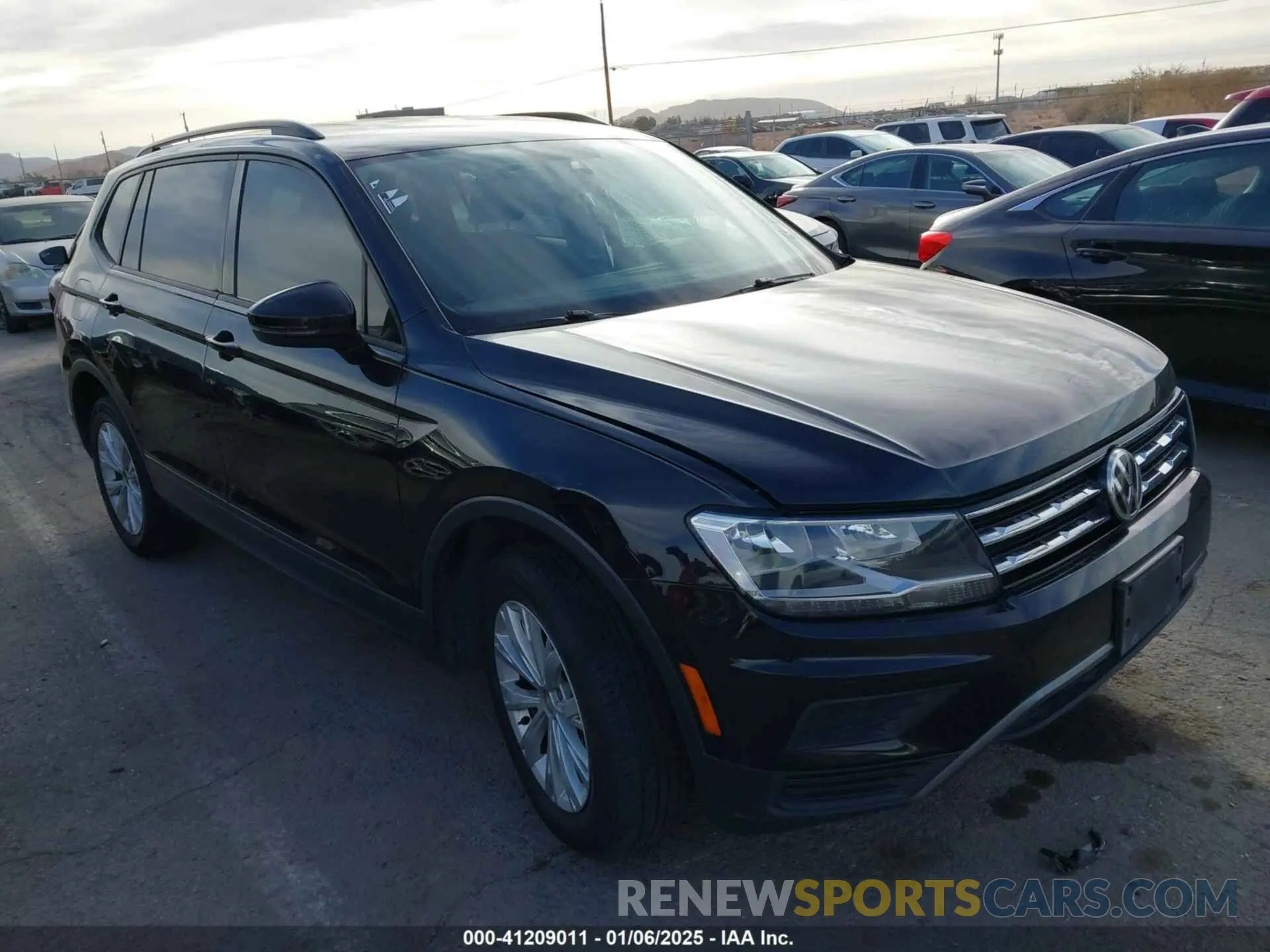 1 Photograph of a damaged car 3VV1B7AX7LM019134 VOLKSWAGEN TIGUAN 2020