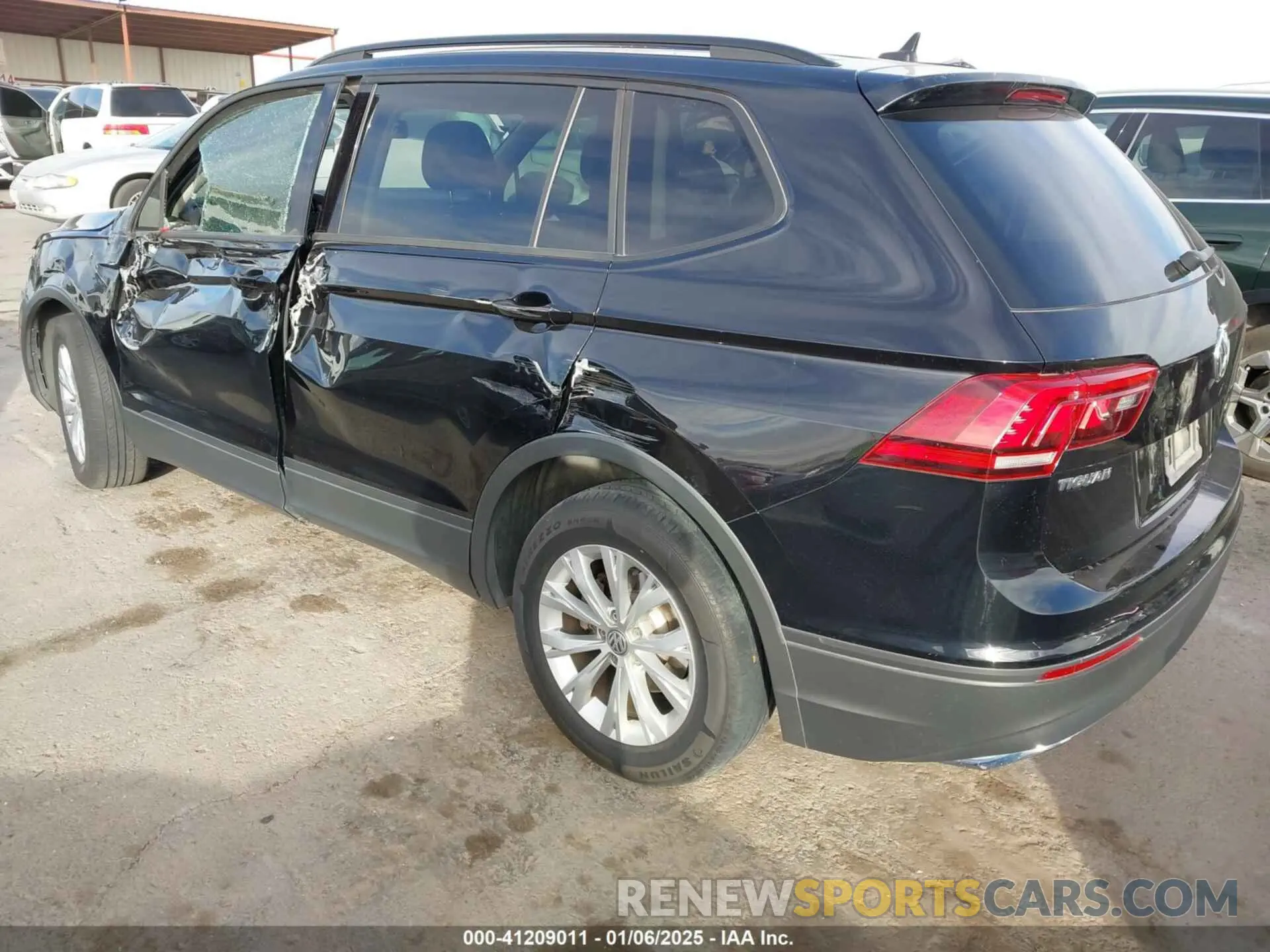 3 Photograph of a damaged car 3VV1B7AX7LM019134 VOLKSWAGEN TIGUAN 2020