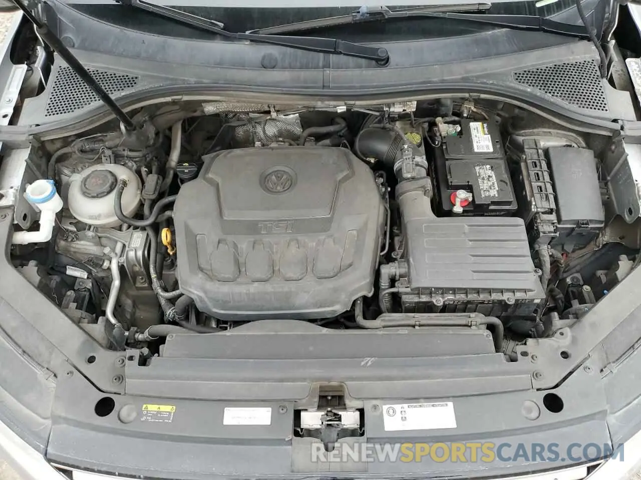 12 Photograph of a damaged car 3VV1B7AX7LM056815 VOLKSWAGEN TIGUAN 2020