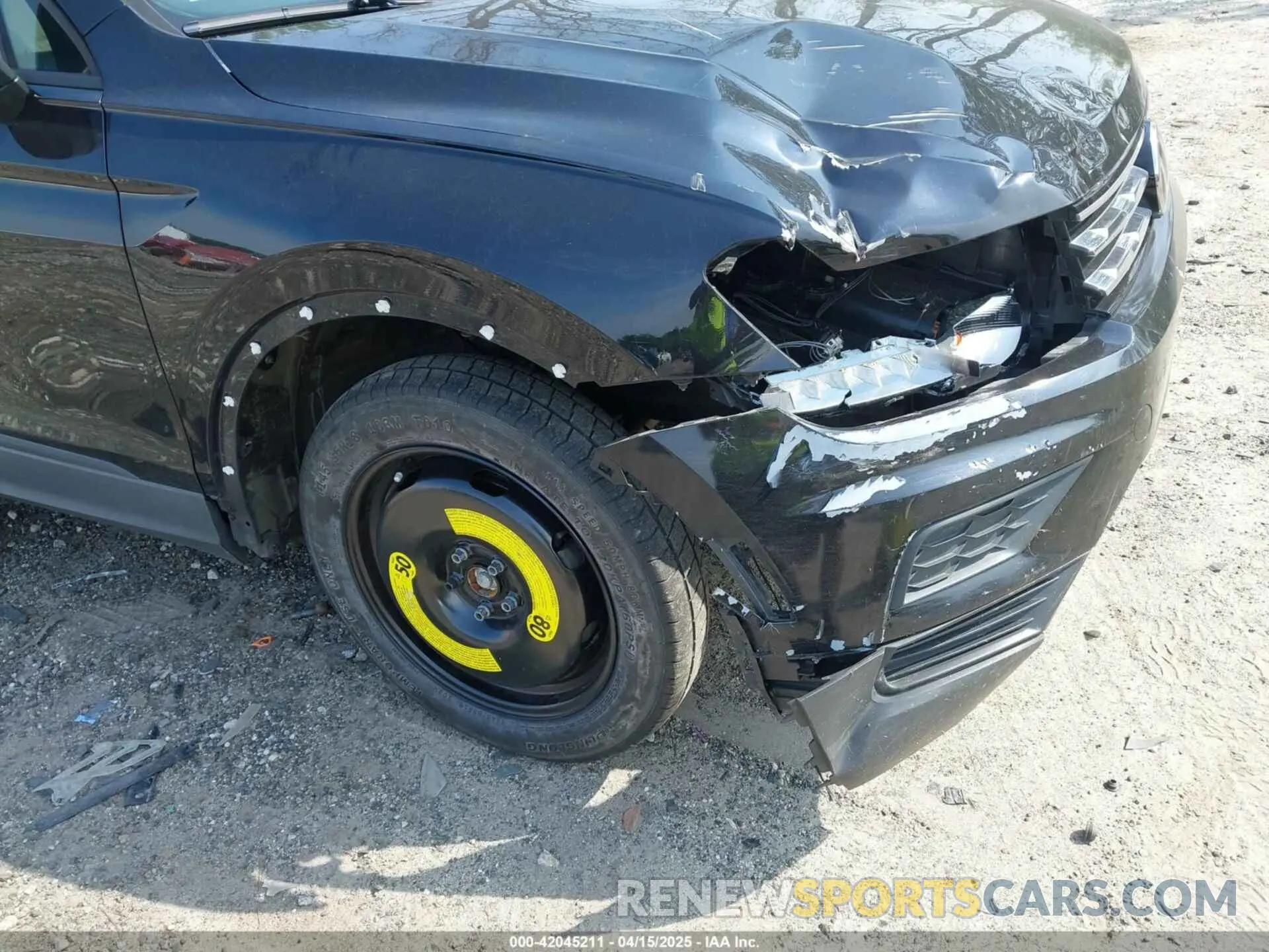 17 Photograph of a damaged car 3VV1B7AX7LM058984 VOLKSWAGEN TIGUAN 2020