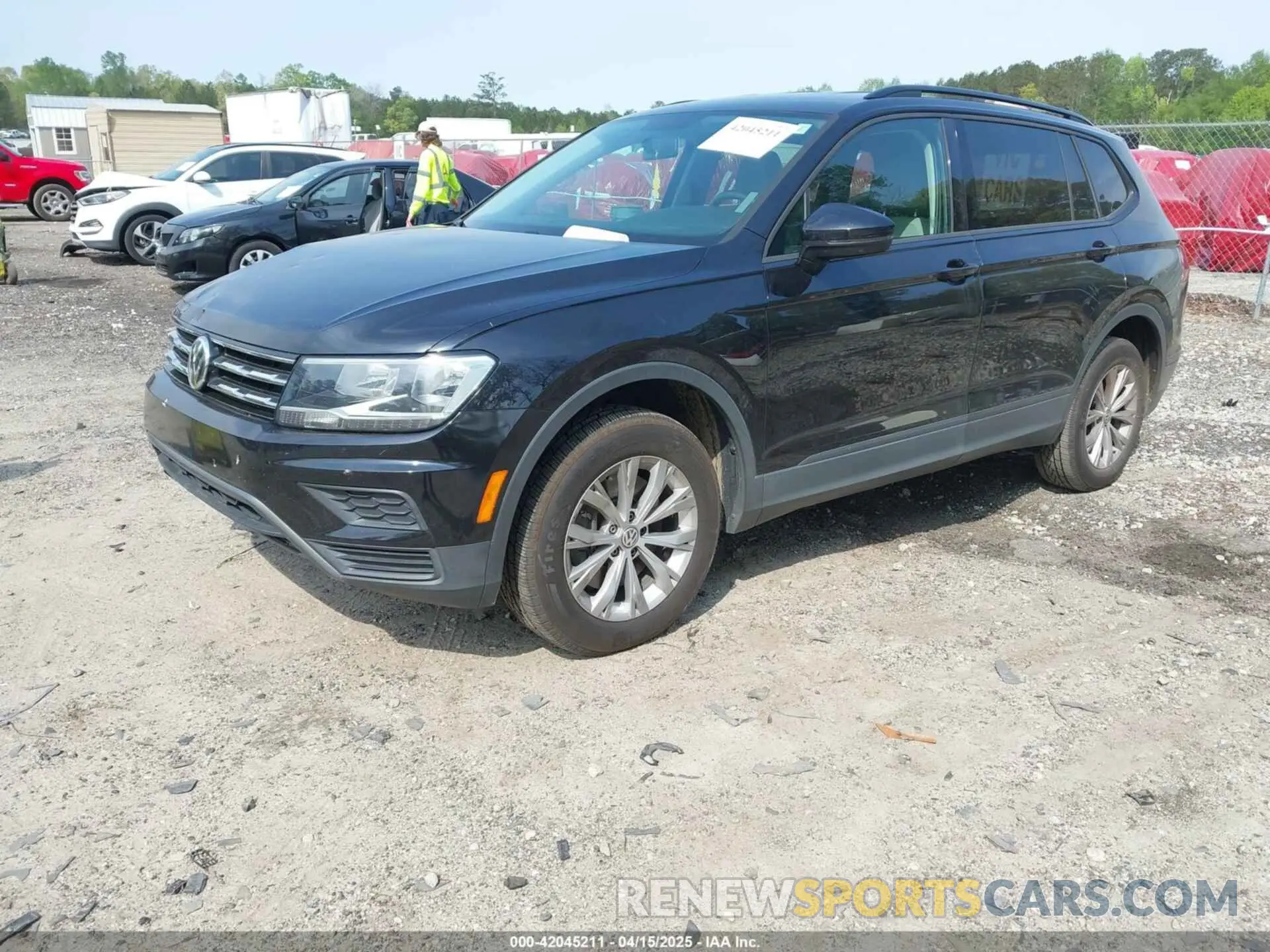 2 Photograph of a damaged car 3VV1B7AX7LM058984 VOLKSWAGEN TIGUAN 2020