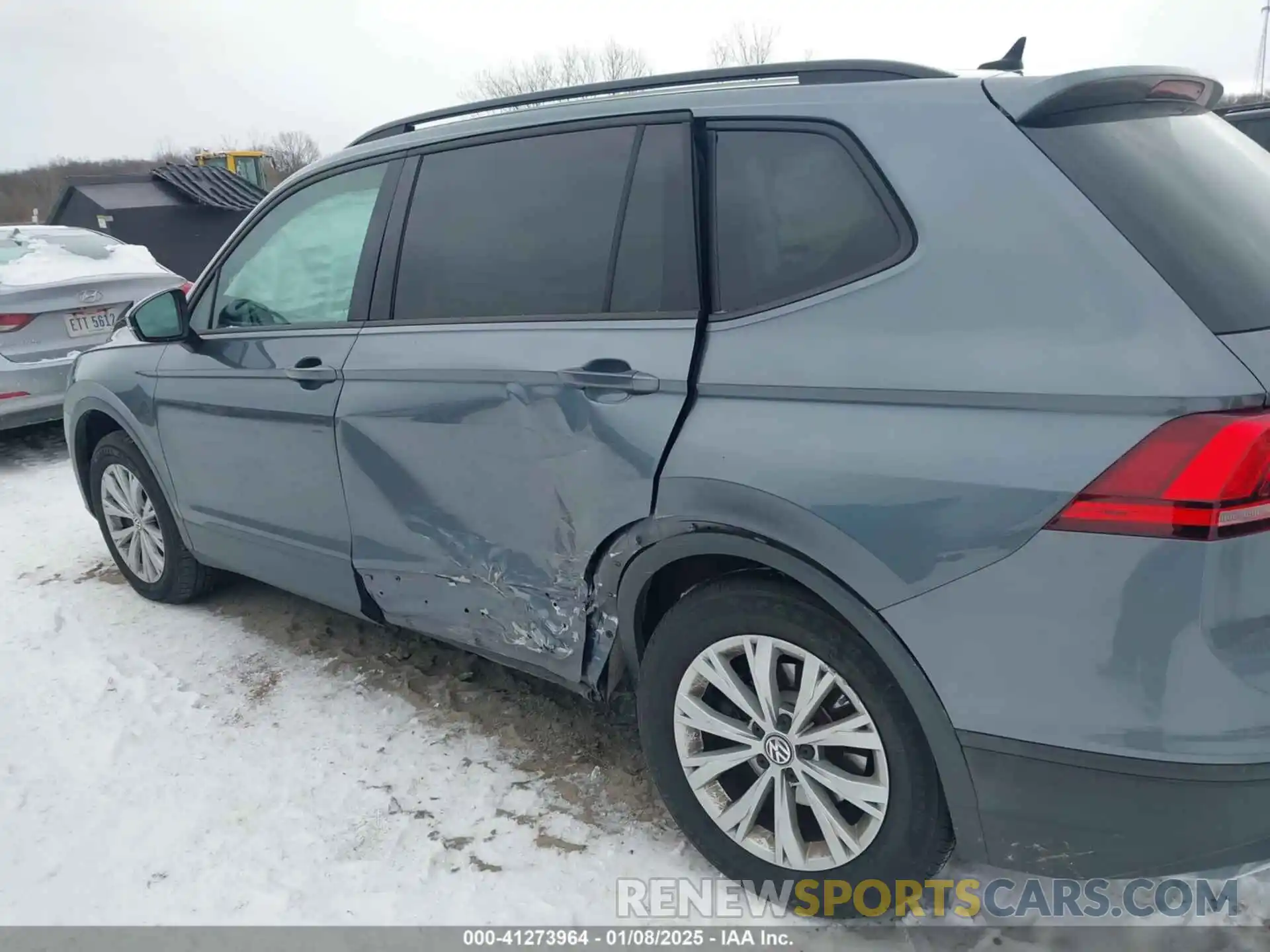 14 Photograph of a damaged car 3VV1B7AX9LM084390 VOLKSWAGEN TIGUAN 2020