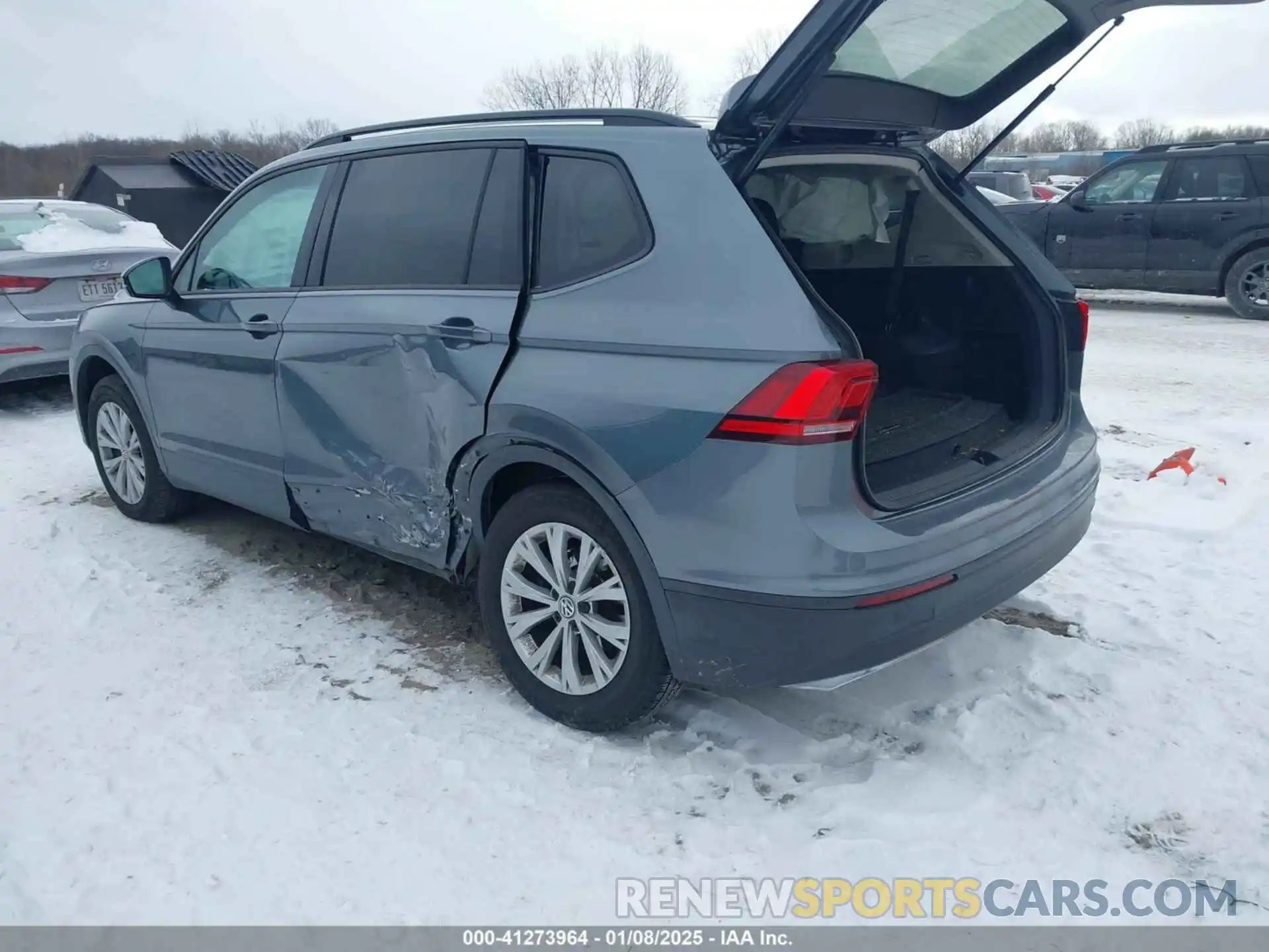 3 Photograph of a damaged car 3VV1B7AX9LM084390 VOLKSWAGEN TIGUAN 2020