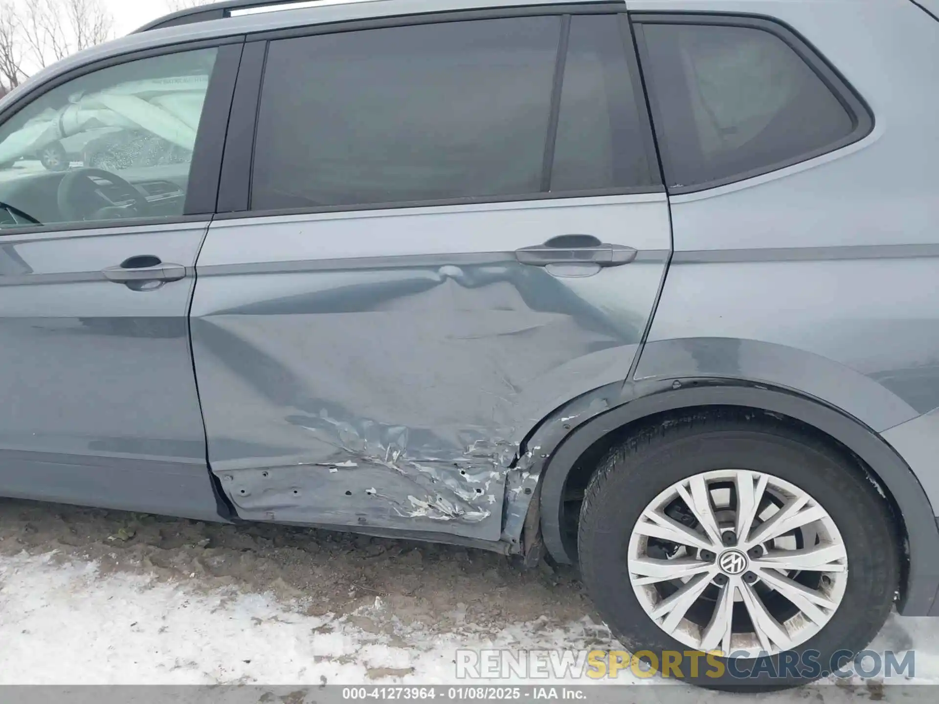 6 Photograph of a damaged car 3VV1B7AX9LM084390 VOLKSWAGEN TIGUAN 2020