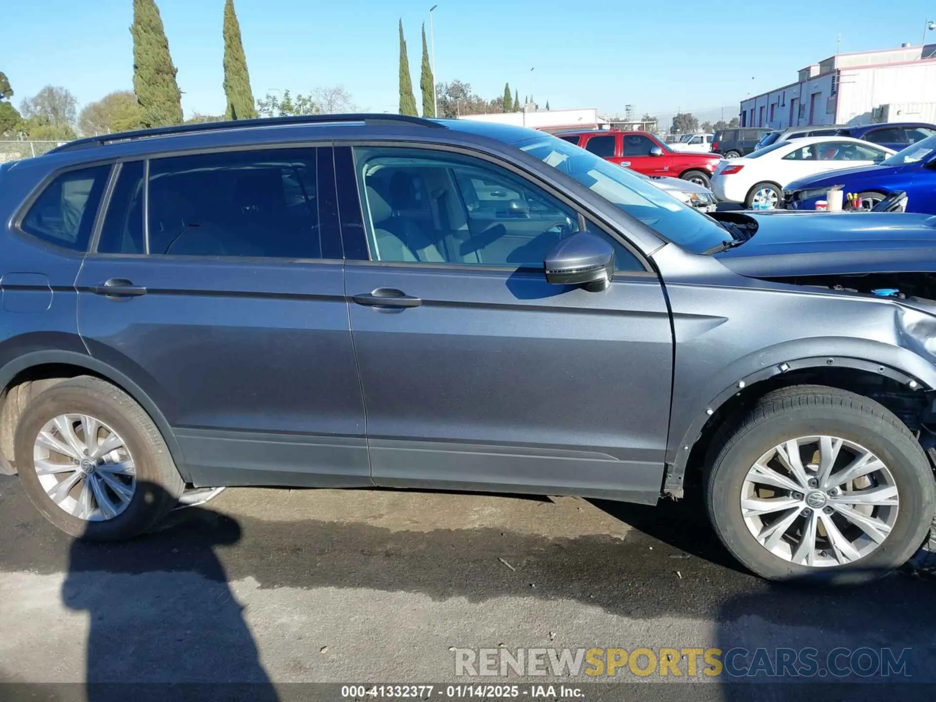 13 Photograph of a damaged car 3VV1B7AX9LM108509 VOLKSWAGEN TIGUAN 2020