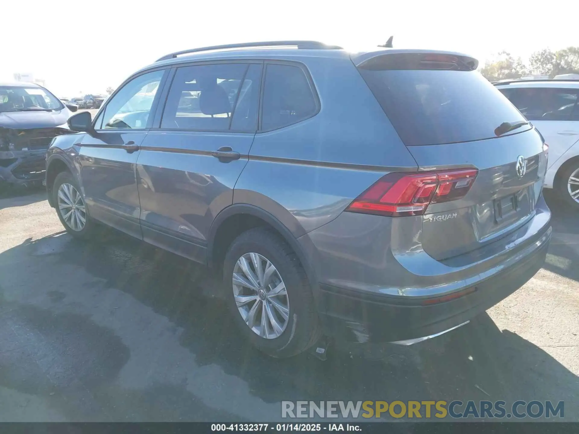 3 Photograph of a damaged car 3VV1B7AX9LM108509 VOLKSWAGEN TIGUAN 2020