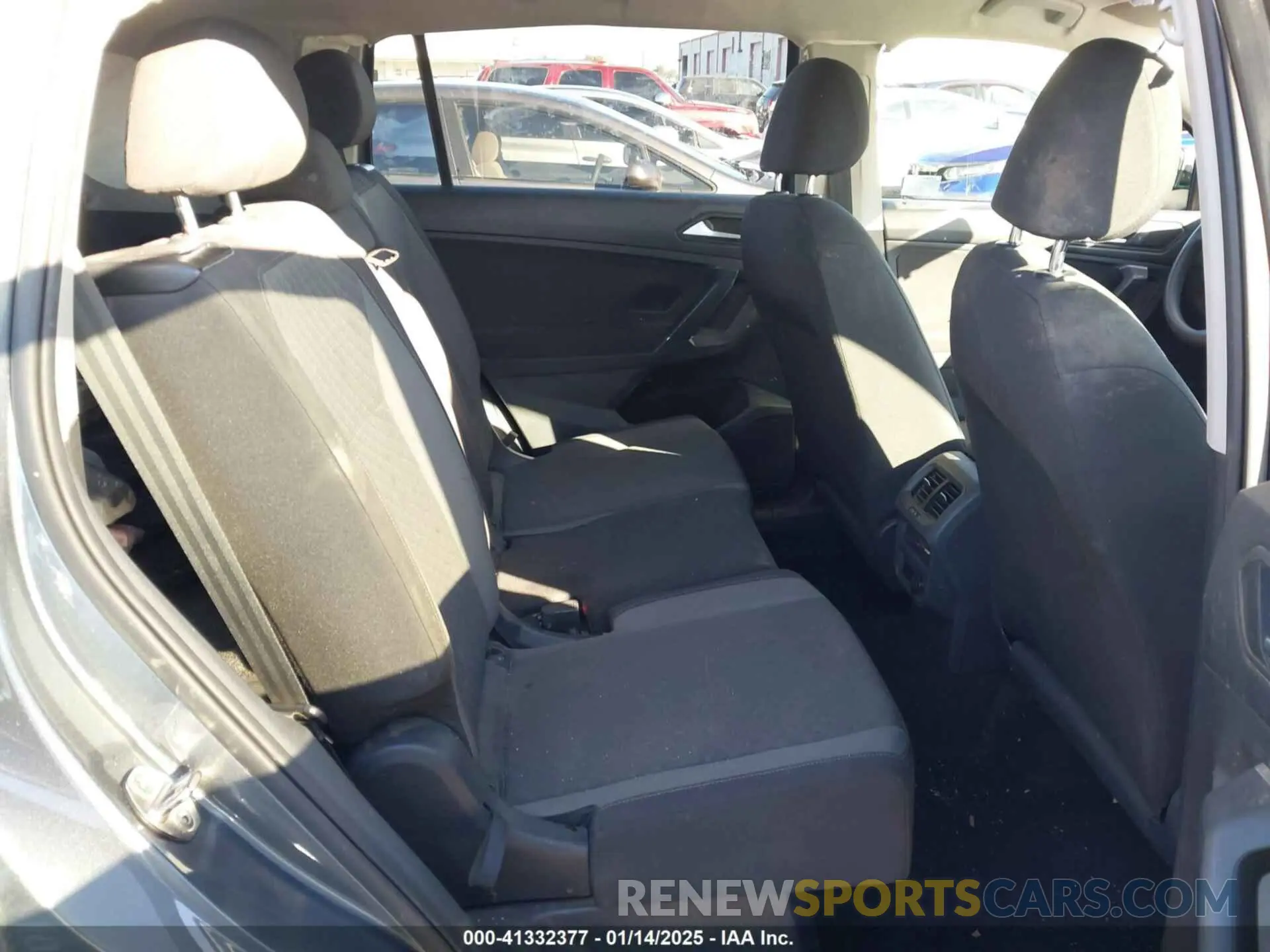 8 Photograph of a damaged car 3VV1B7AX9LM108509 VOLKSWAGEN TIGUAN 2020