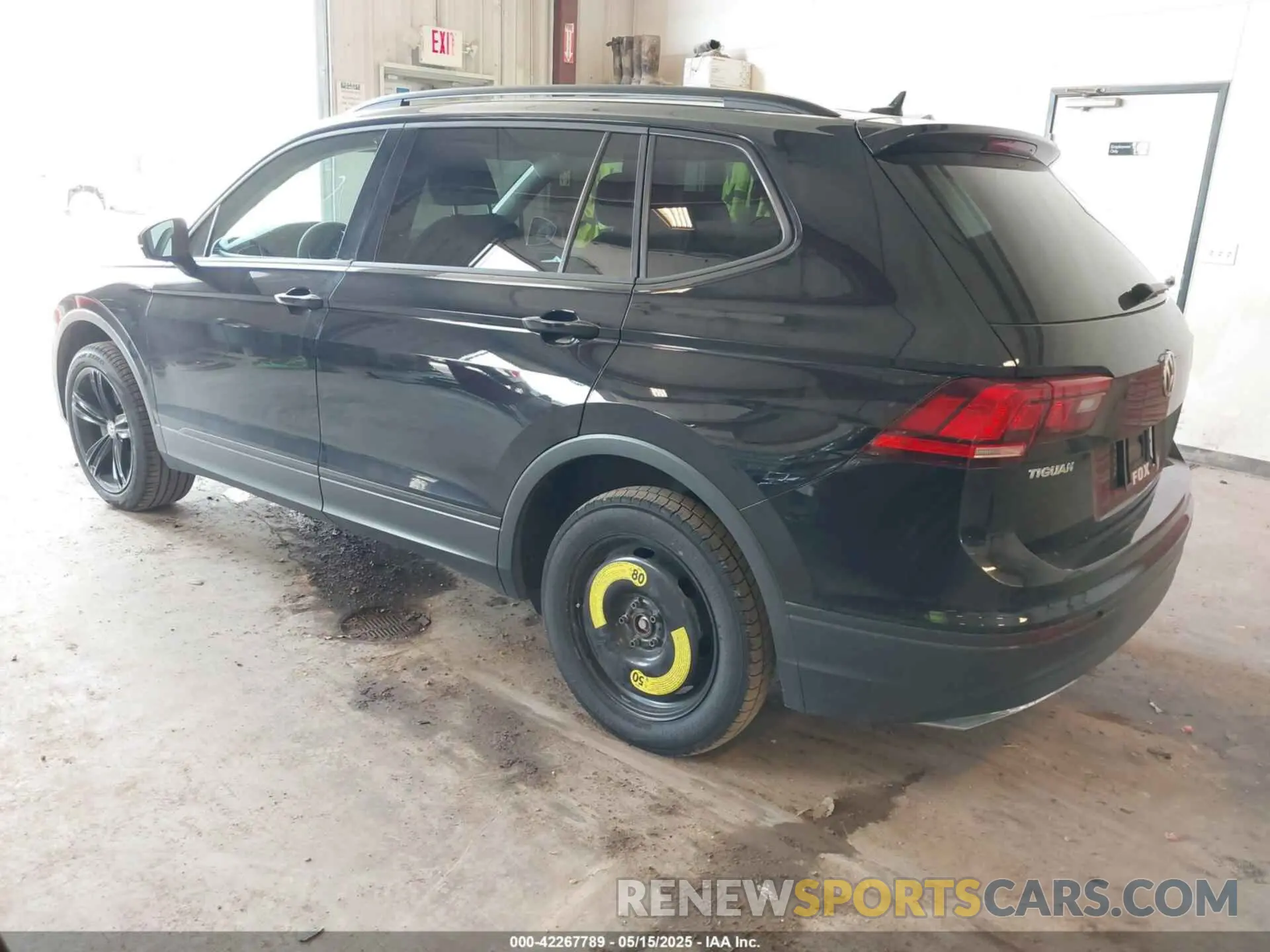 3 Photograph of a damaged car 3VV1B7AX9LM177409 VOLKSWAGEN TIGUAN 2020