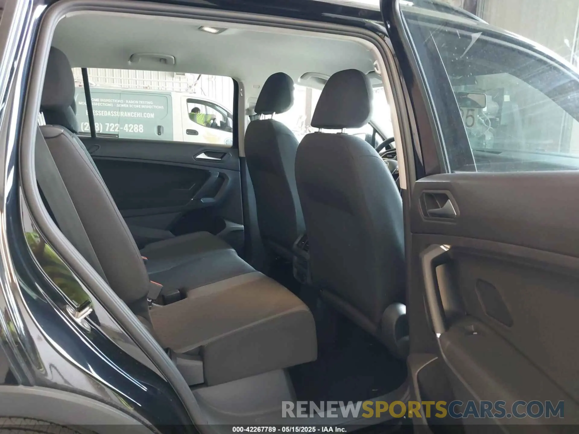 8 Photograph of a damaged car 3VV1B7AX9LM177409 VOLKSWAGEN TIGUAN 2020