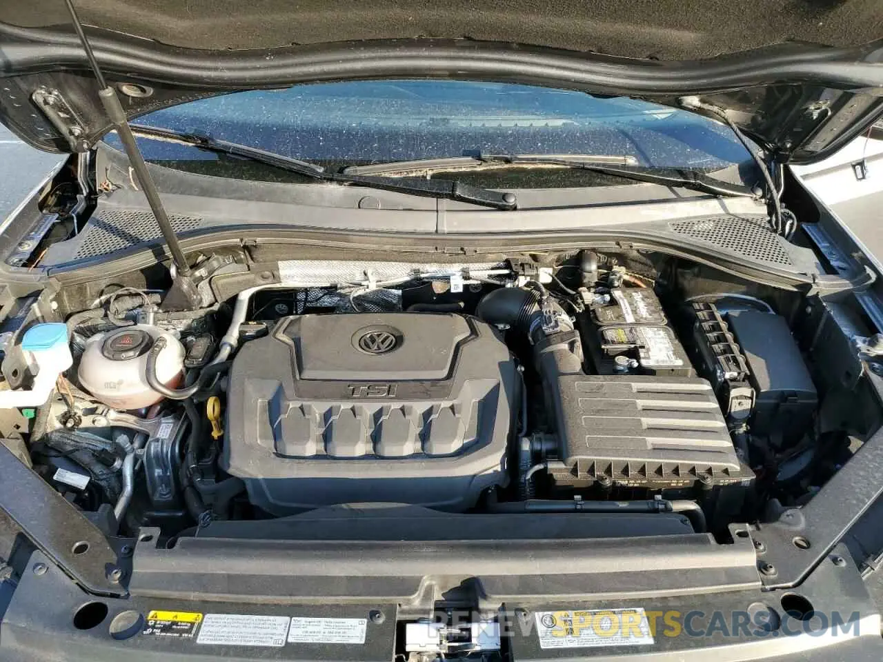 12 Photograph of a damaged car 3VV2B7AX0LM022204 VOLKSWAGEN TIGUAN 2020