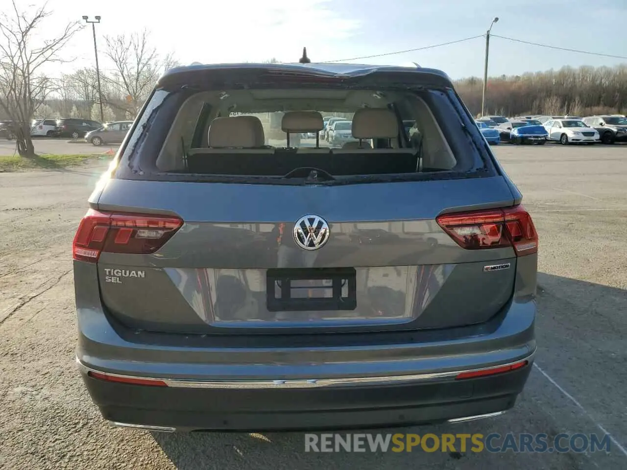 6 Photograph of a damaged car 3VV2B7AX0LM022204 VOLKSWAGEN TIGUAN 2020