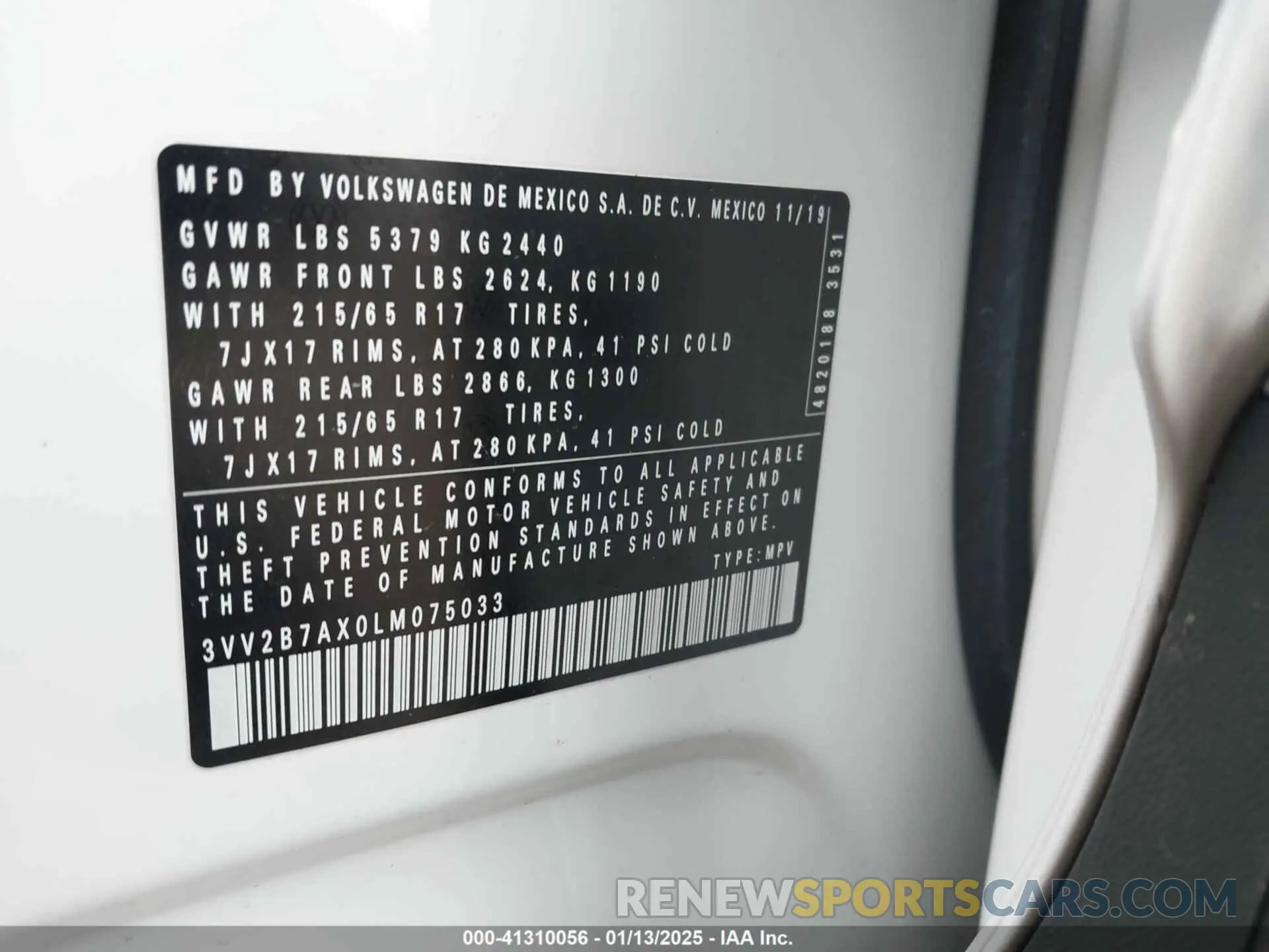 9 Photograph of a damaged car 3VV2B7AX0LM075033 VOLKSWAGEN TIGUAN 2020