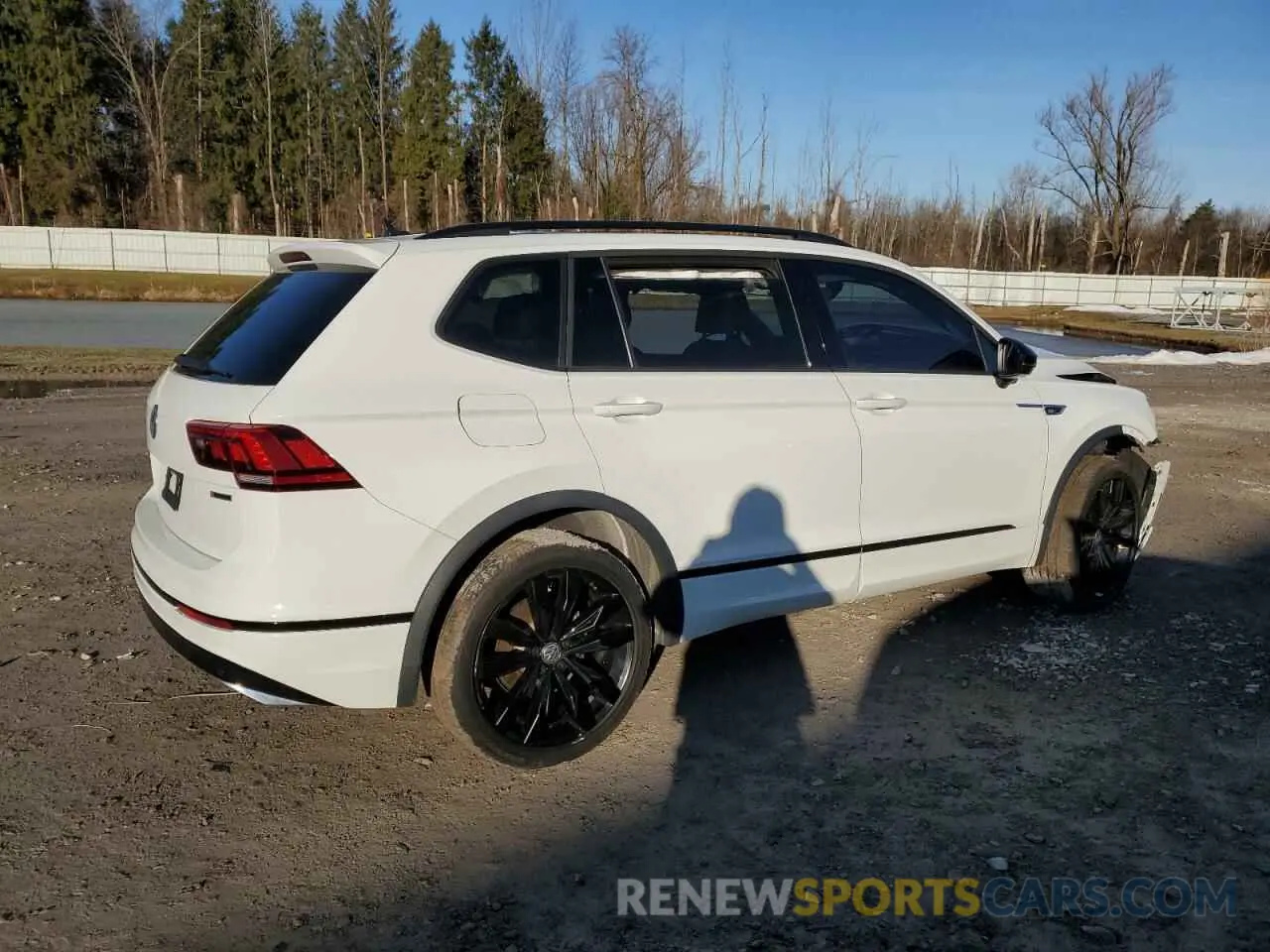 3 Photograph of a damaged car 3VV2B7AX0LM144531 VOLKSWAGEN TIGUAN 2020