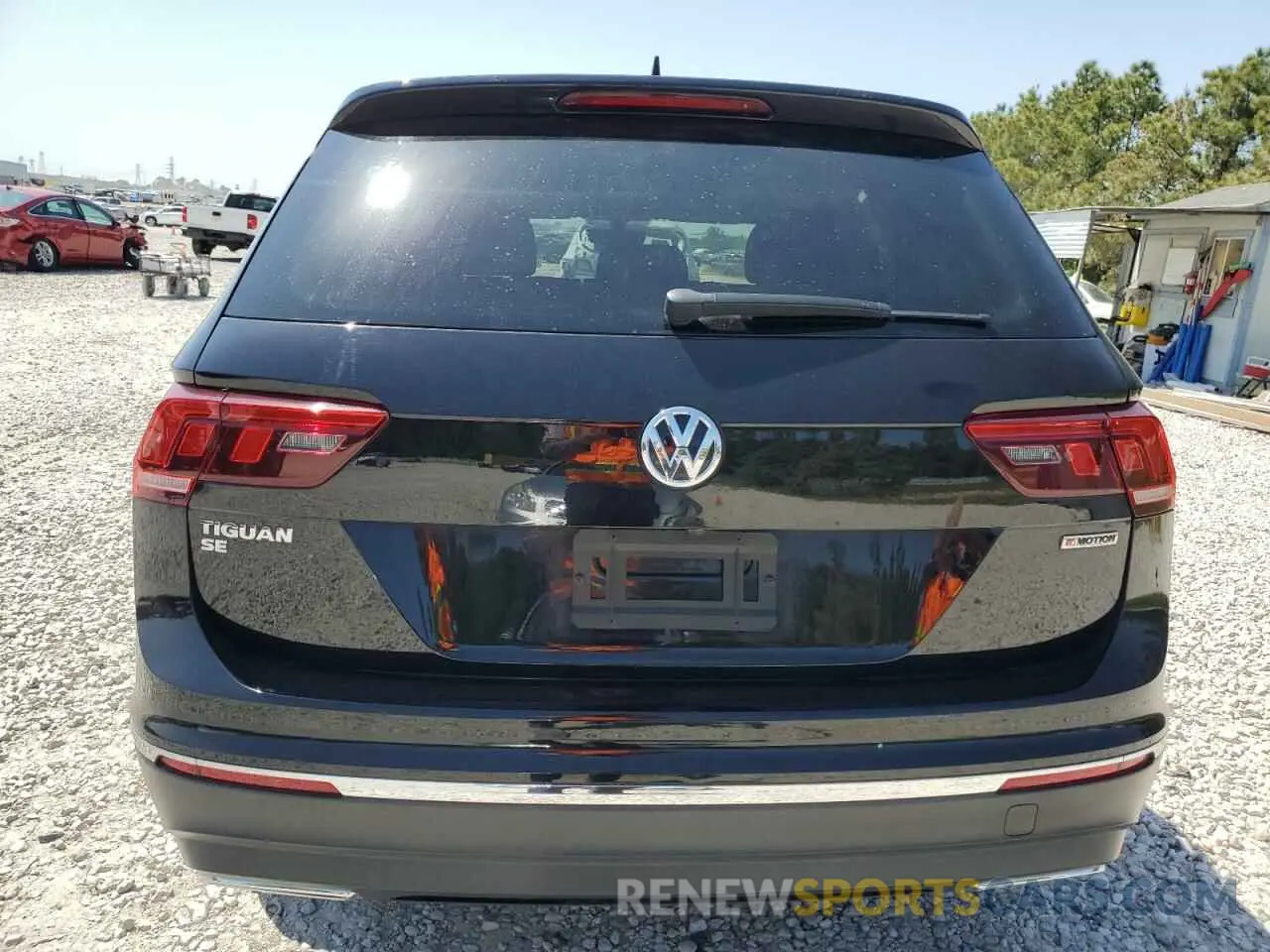 6 Photograph of a damaged car 3VV2B7AX1LM017917 VOLKSWAGEN TIGUAN 2020