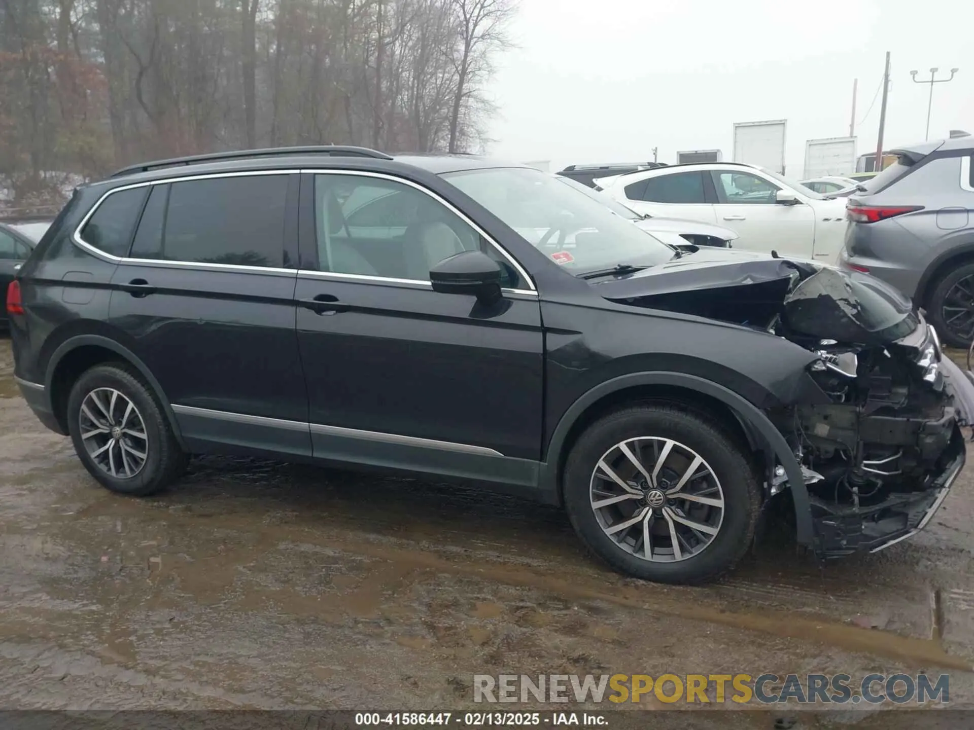 13 Photograph of a damaged car 3VV2B7AX1LM033714 VOLKSWAGEN TIGUAN 2020