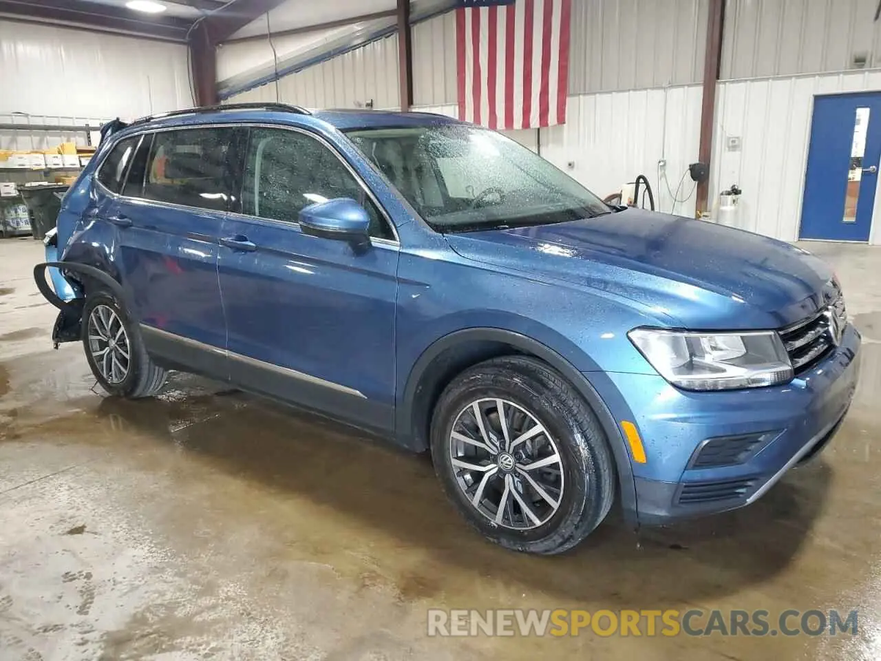 4 Photograph of a damaged car 3VV2B7AX1LM038055 VOLKSWAGEN TIGUAN 2020