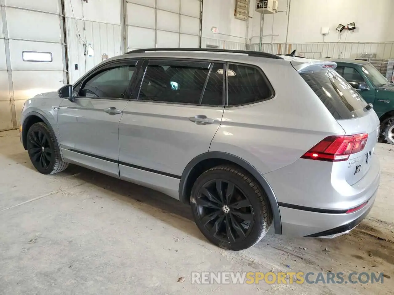 2 Photograph of a damaged car 3VV2B7AX1LM131674 VOLKSWAGEN TIGUAN 2020