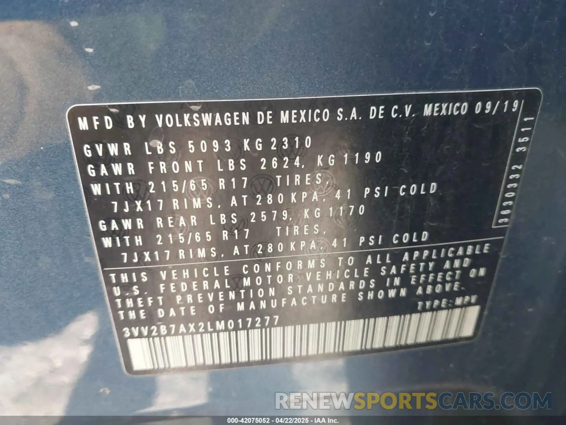 9 Photograph of a damaged car 3VV2B7AX2LM017277 VOLKSWAGEN TIGUAN 2020