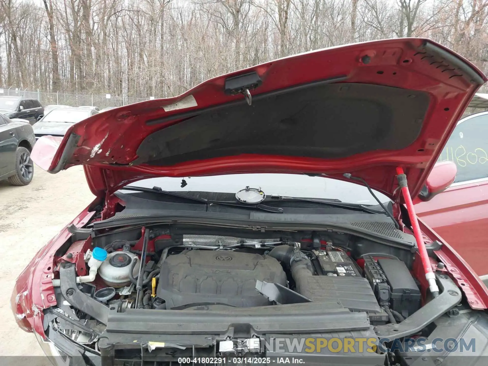 10 Photograph of a damaged car 3VV2B7AX2LM018722 VOLKSWAGEN TIGUAN 2020
