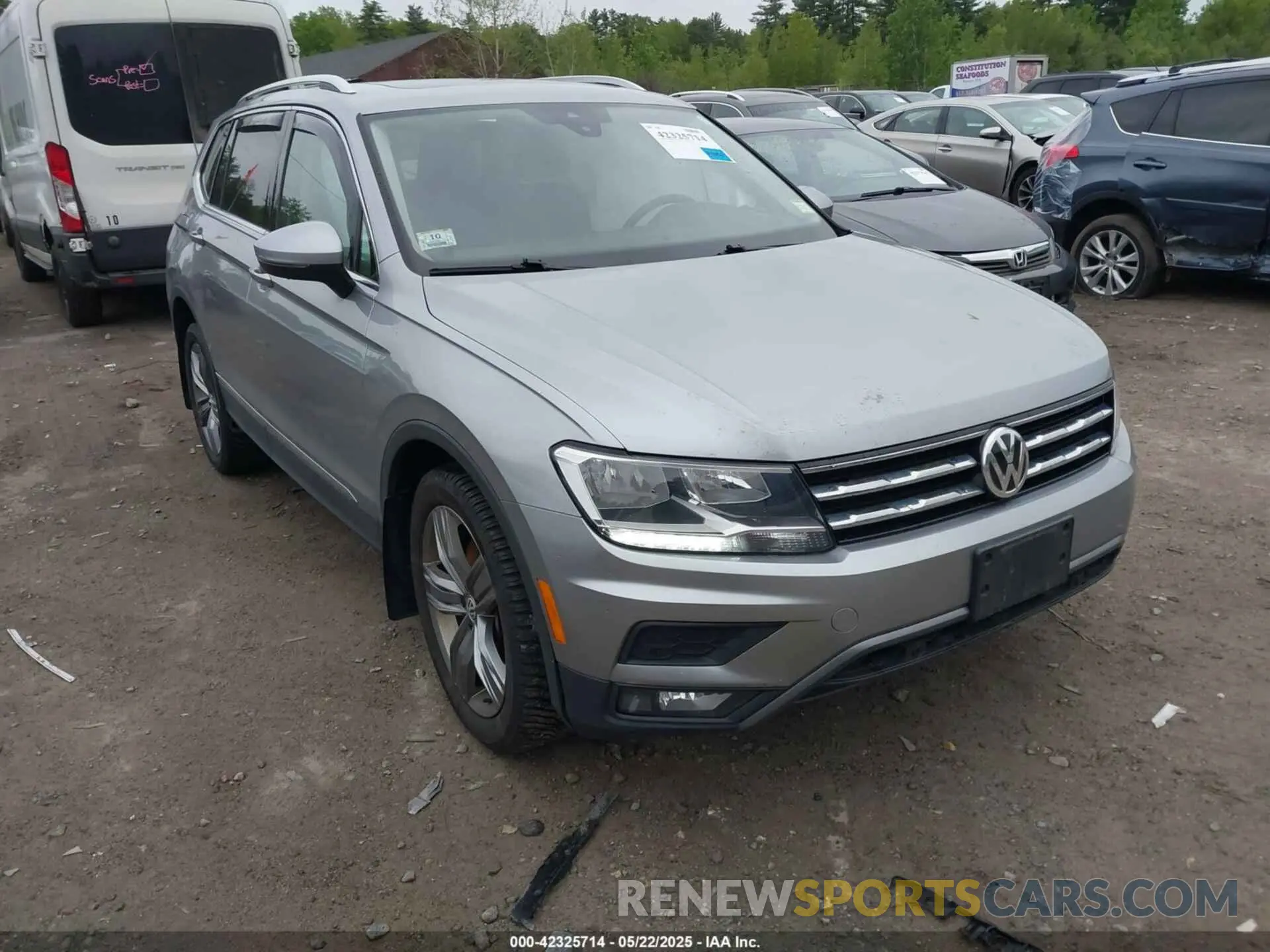 1 Photograph of a damaged car 3VV2B7AX2LM022477 VOLKSWAGEN TIGUAN 2020