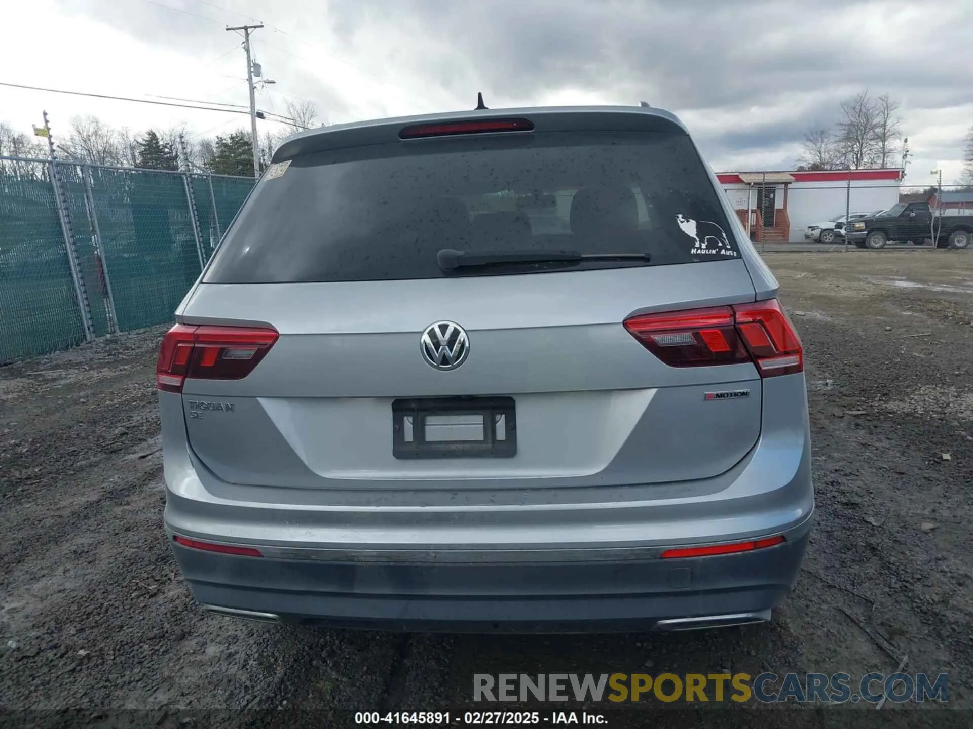 16 Photograph of a damaged car 3VV2B7AX2LM042731 VOLKSWAGEN TIGUAN 2020