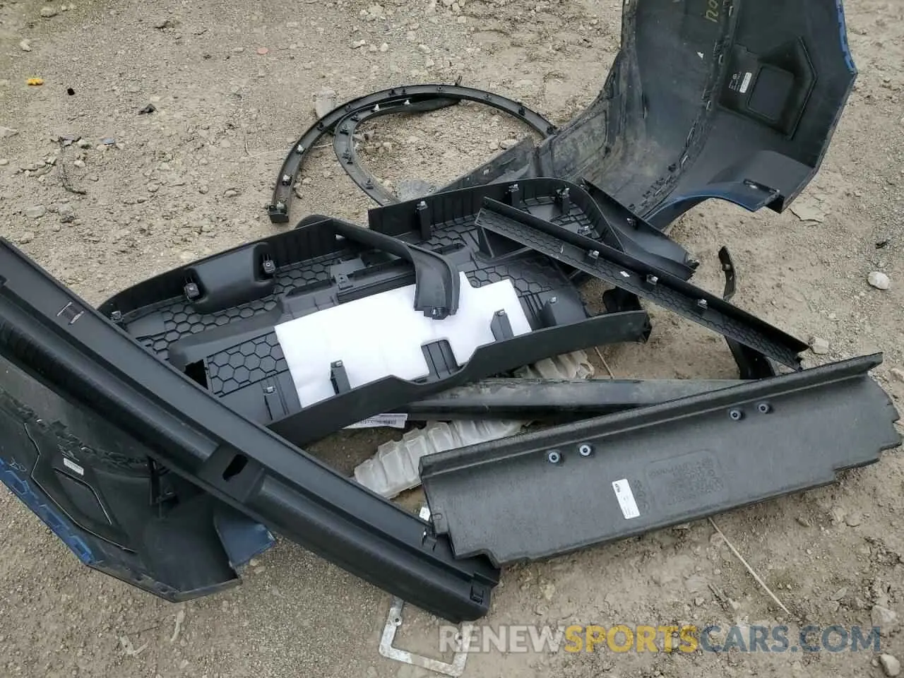 13 Photograph of a damaged car 3VV2B7AX2LM082646 VOLKSWAGEN TIGUAN 2020