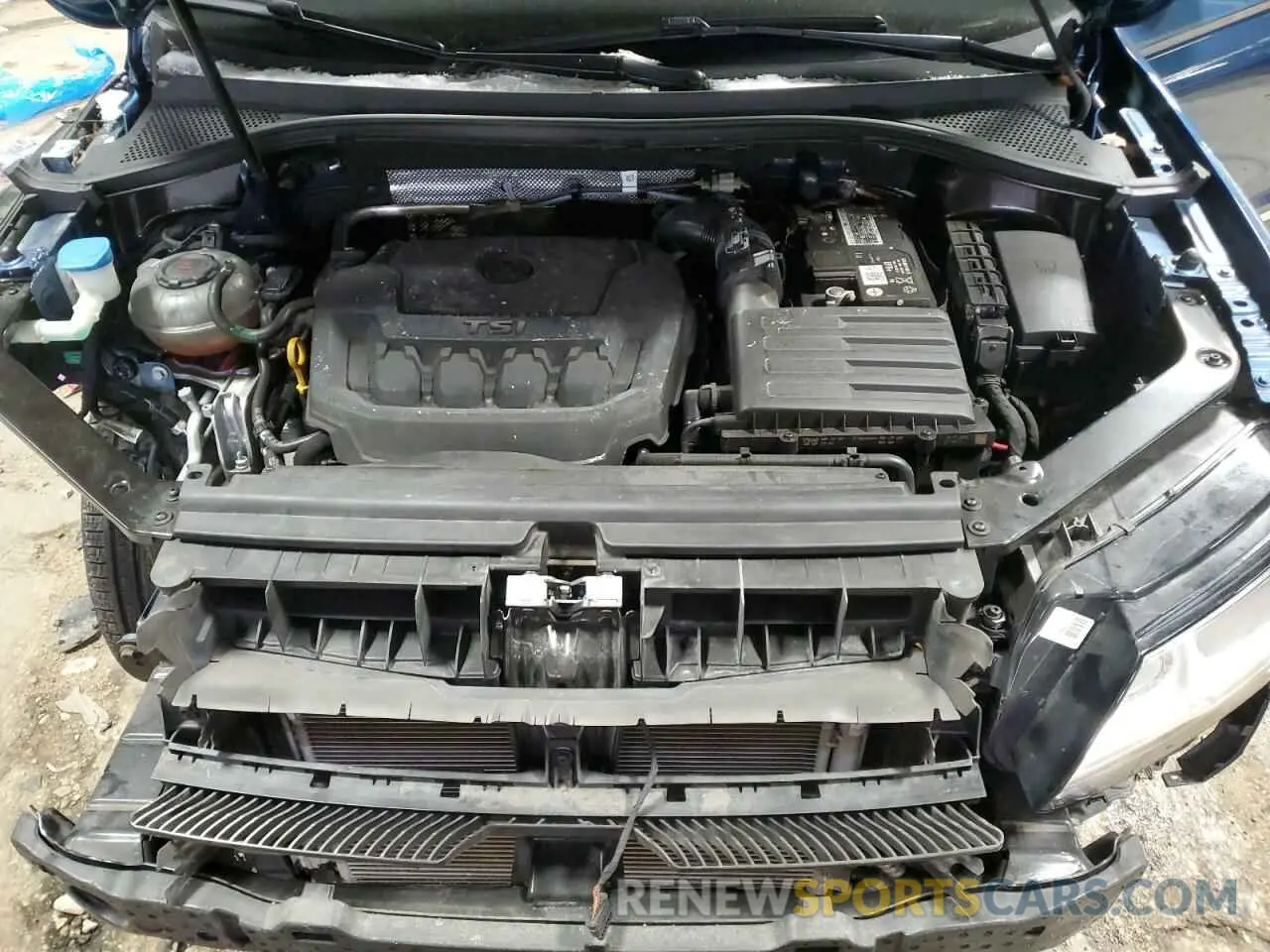 12 Photograph of a damaged car 3VV2B7AX2LM166658 VOLKSWAGEN TIGUAN 2020