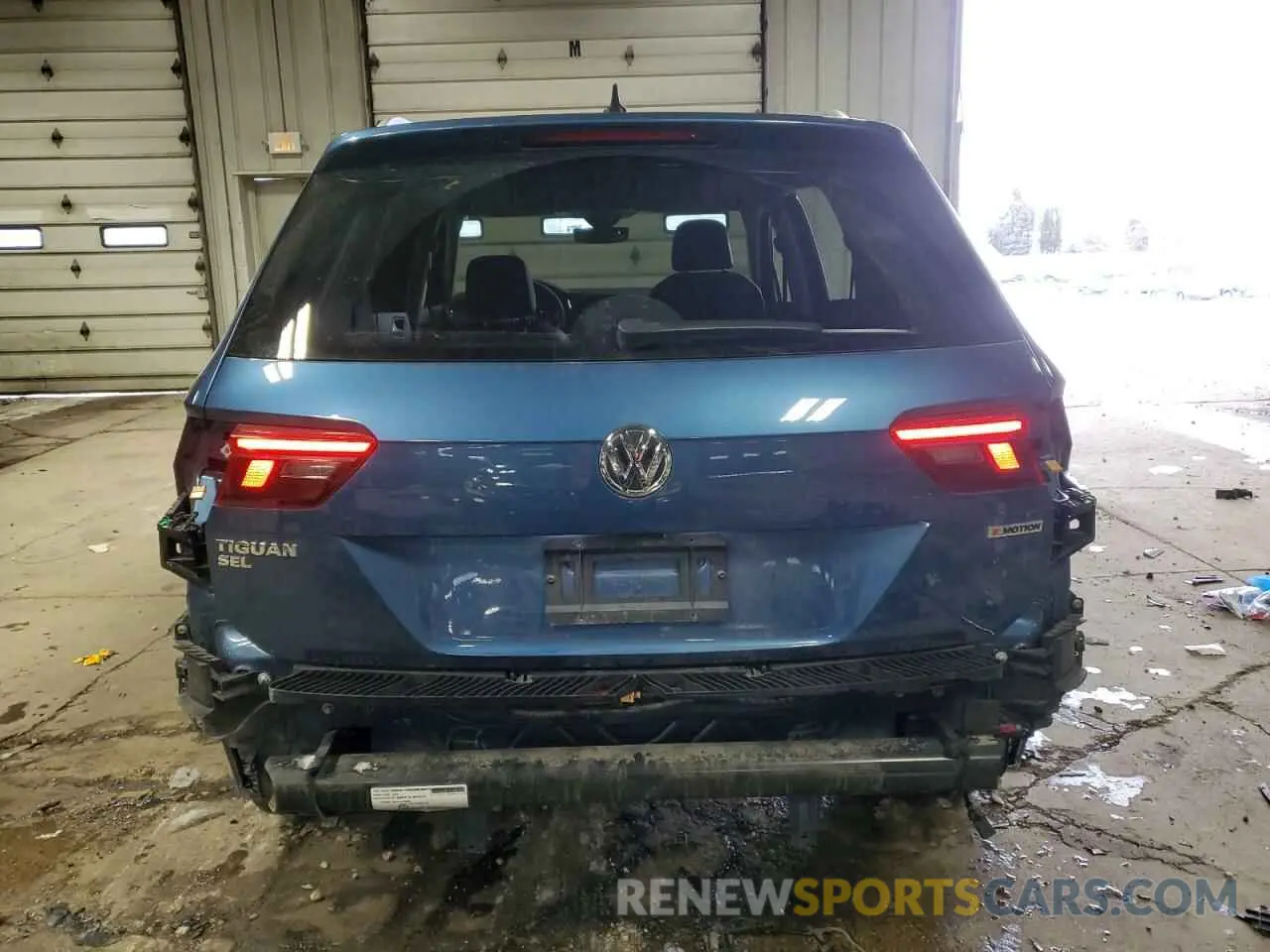 6 Photograph of a damaged car 3VV2B7AX2LM166658 VOLKSWAGEN TIGUAN 2020