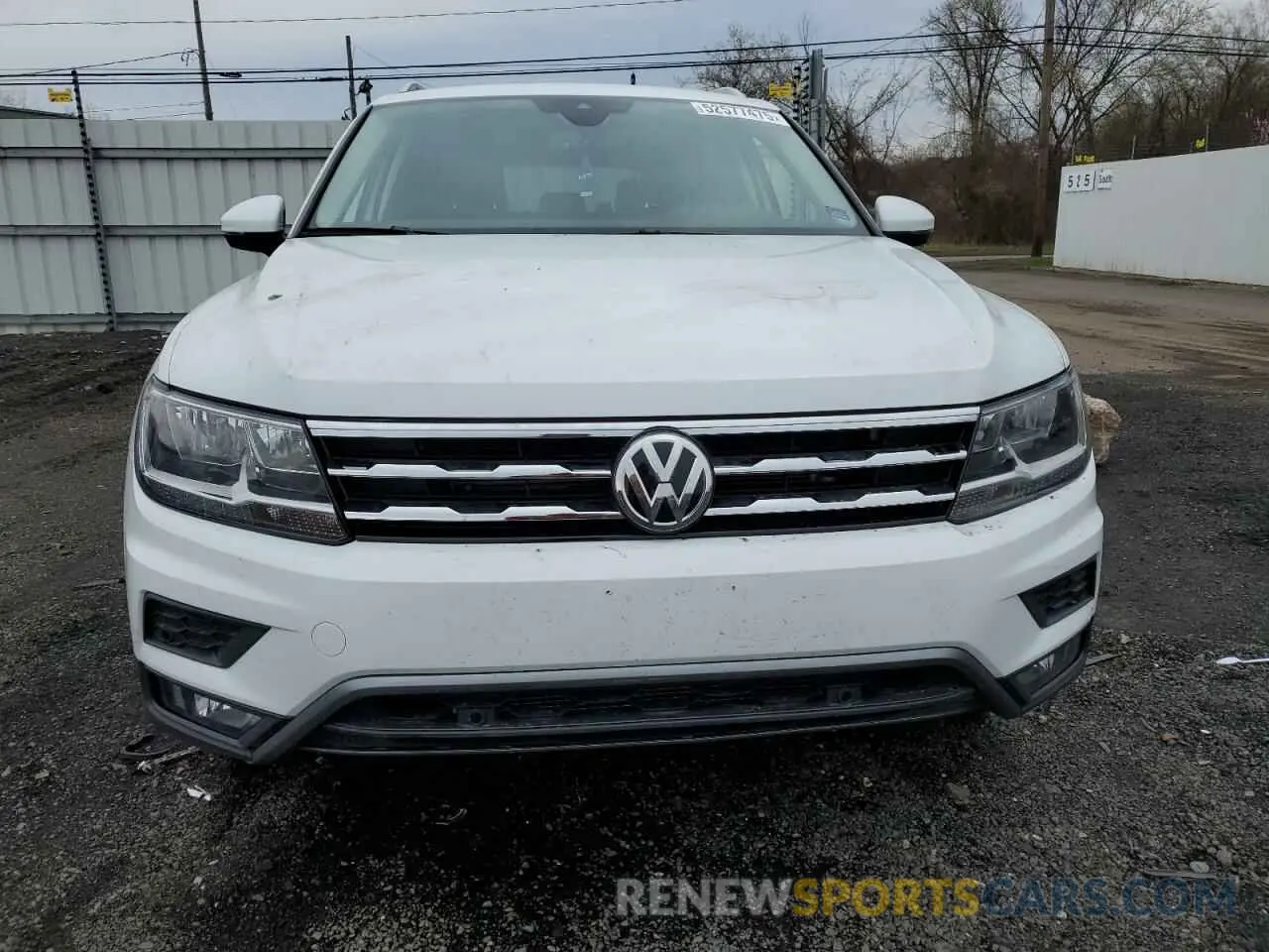 5 Photograph of a damaged car 3VV2B7AX2LM179152 VOLKSWAGEN TIGUAN 2020