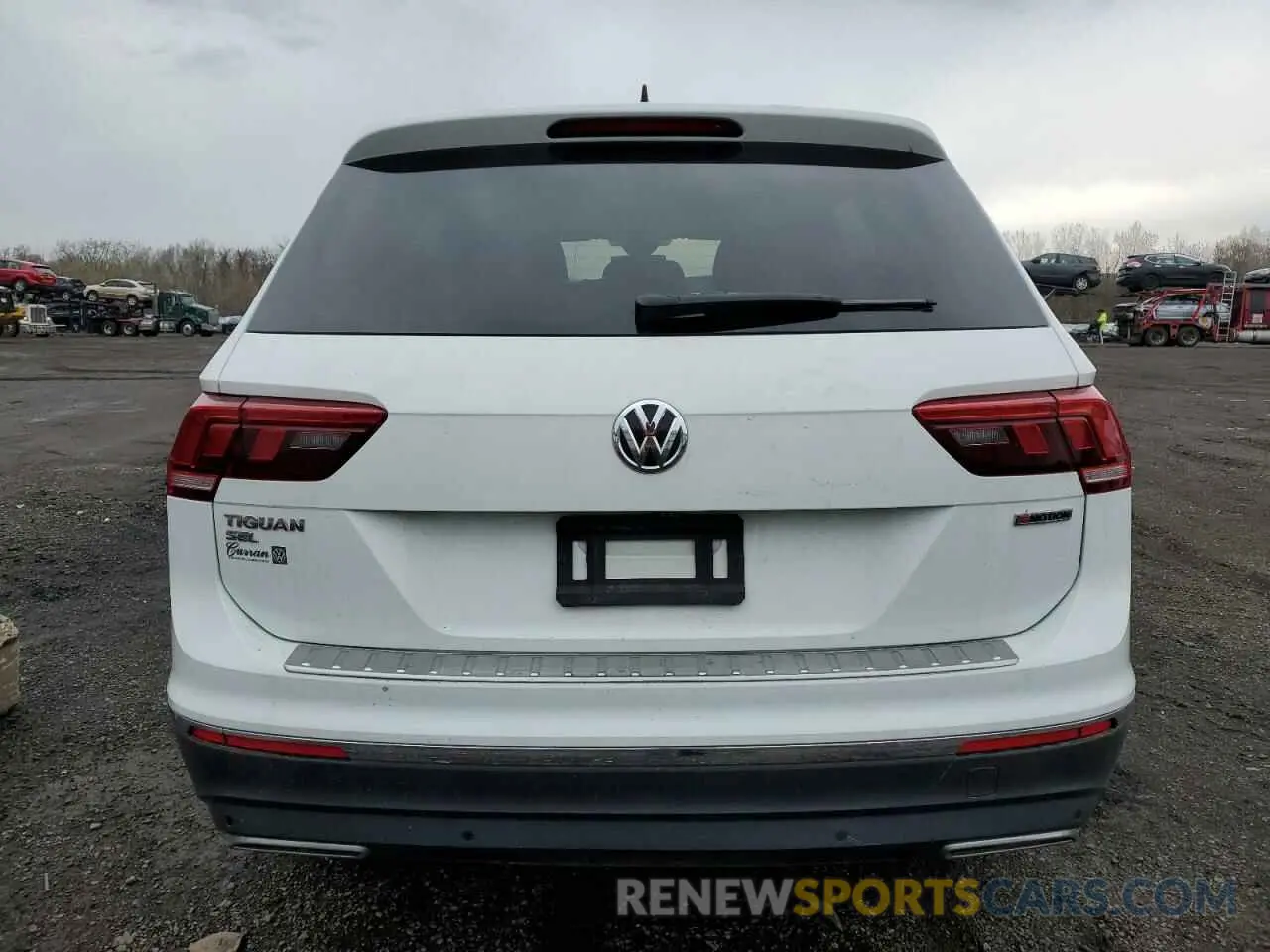 6 Photograph of a damaged car 3VV2B7AX2LM179152 VOLKSWAGEN TIGUAN 2020