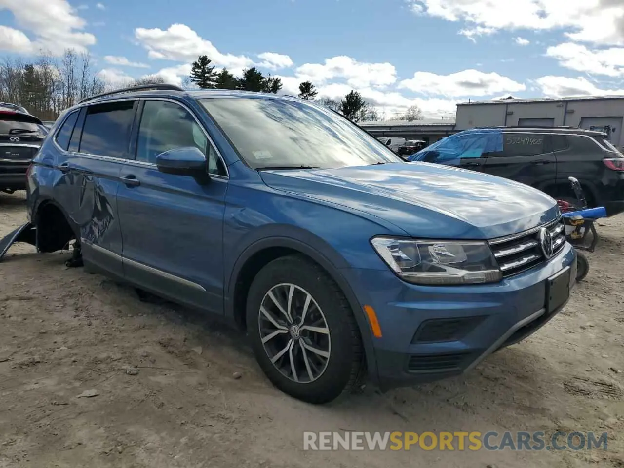 4 Photograph of a damaged car 3VV2B7AX3LM038039 VOLKSWAGEN TIGUAN 2020
