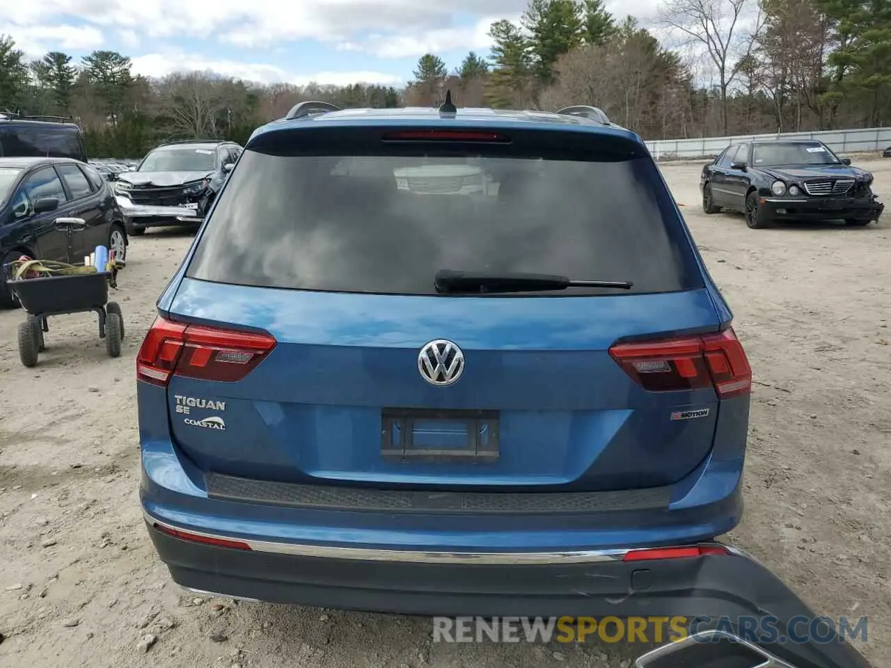 6 Photograph of a damaged car 3VV2B7AX3LM038039 VOLKSWAGEN TIGUAN 2020