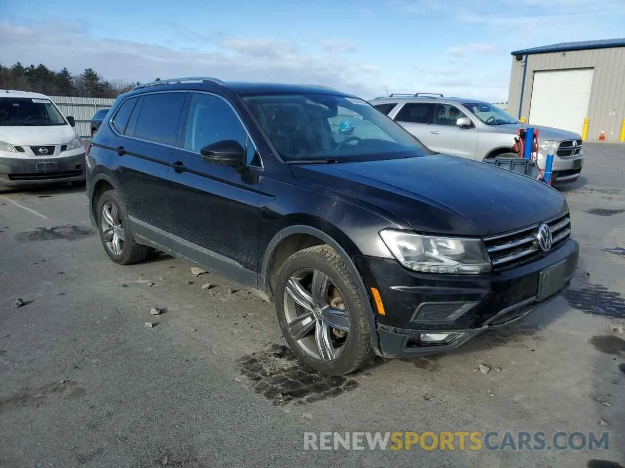 4 Photograph of a damaged car 3VV2B7AX3LM078721 VOLKSWAGEN TIGUAN 2020