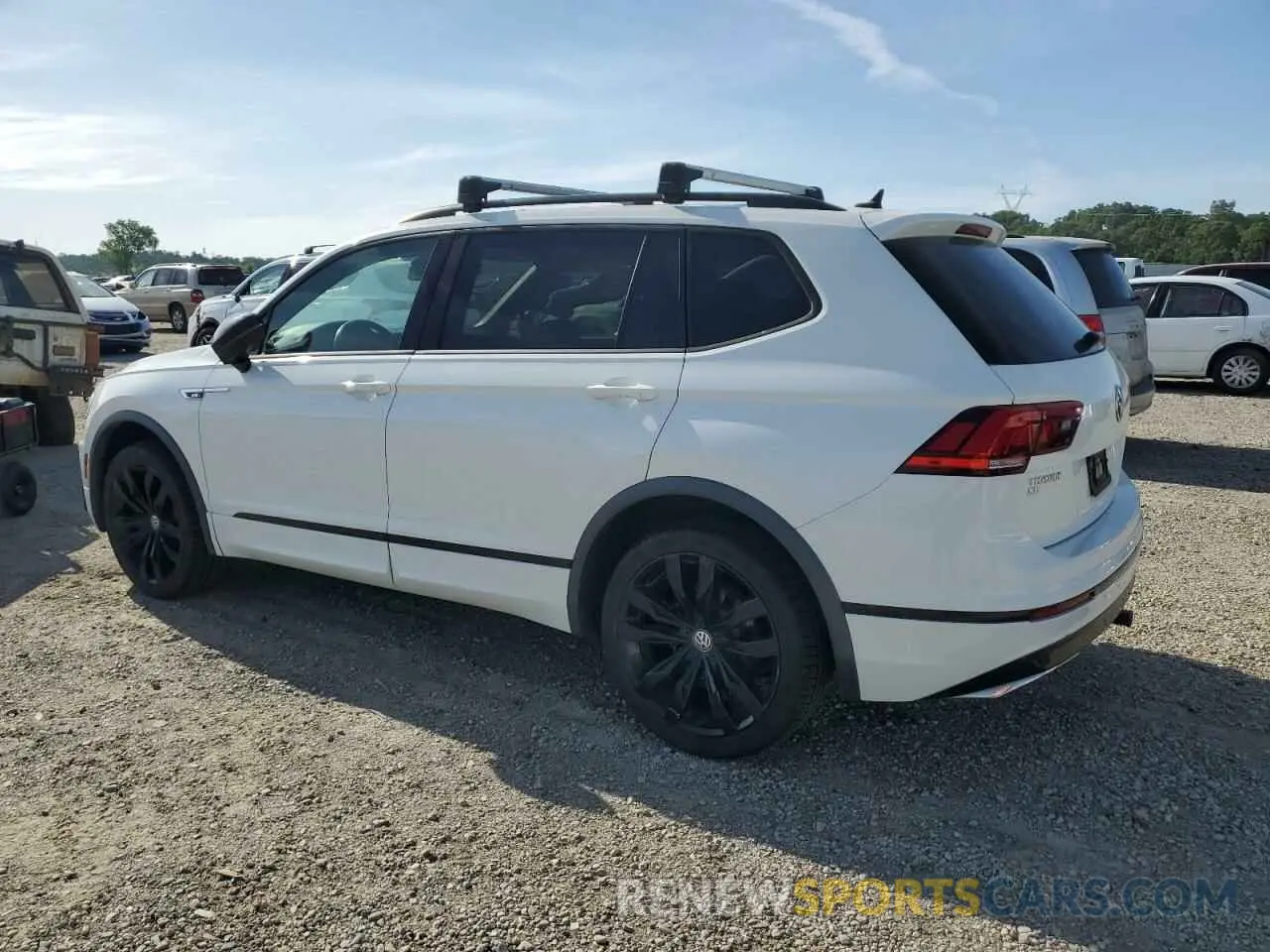 2 Photograph of a damaged car 3VV2B7AX3LM118621 VOLKSWAGEN TIGUAN 2020