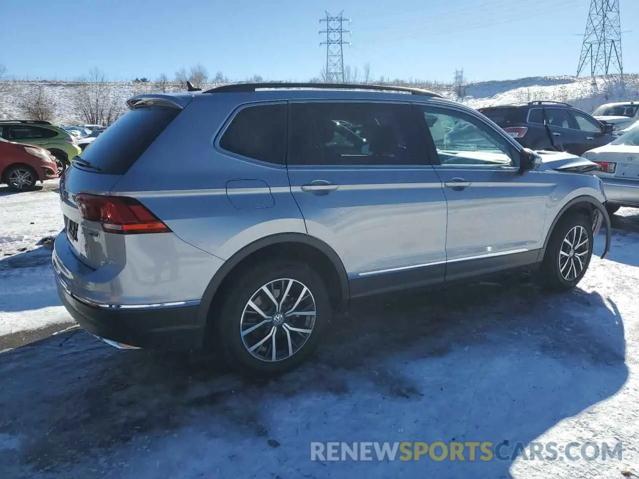 3 Photograph of a damaged car 3VV2B7AX3LM171867 VOLKSWAGEN TIGUAN 2020
