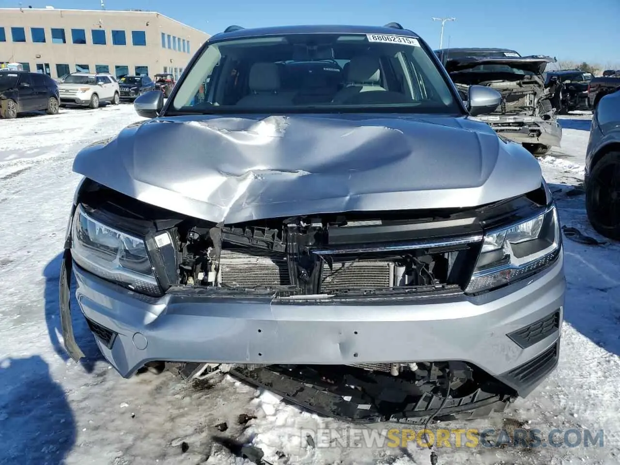 5 Photograph of a damaged car 3VV2B7AX3LM171867 VOLKSWAGEN TIGUAN 2020