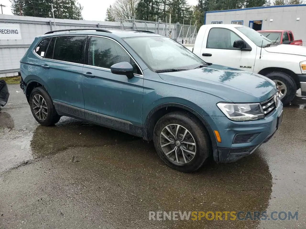 4 Photograph of a damaged car 3VV2B7AX4LM005342 VOLKSWAGEN TIGUAN 2020