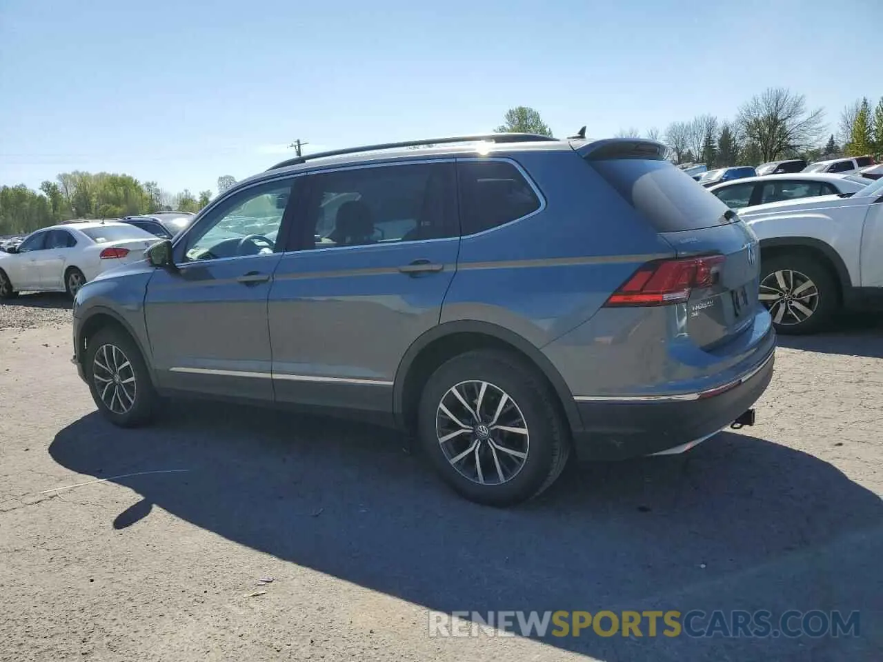 2 Photograph of a damaged car 3VV2B7AX4LM063239 VOLKSWAGEN TIGUAN 2020