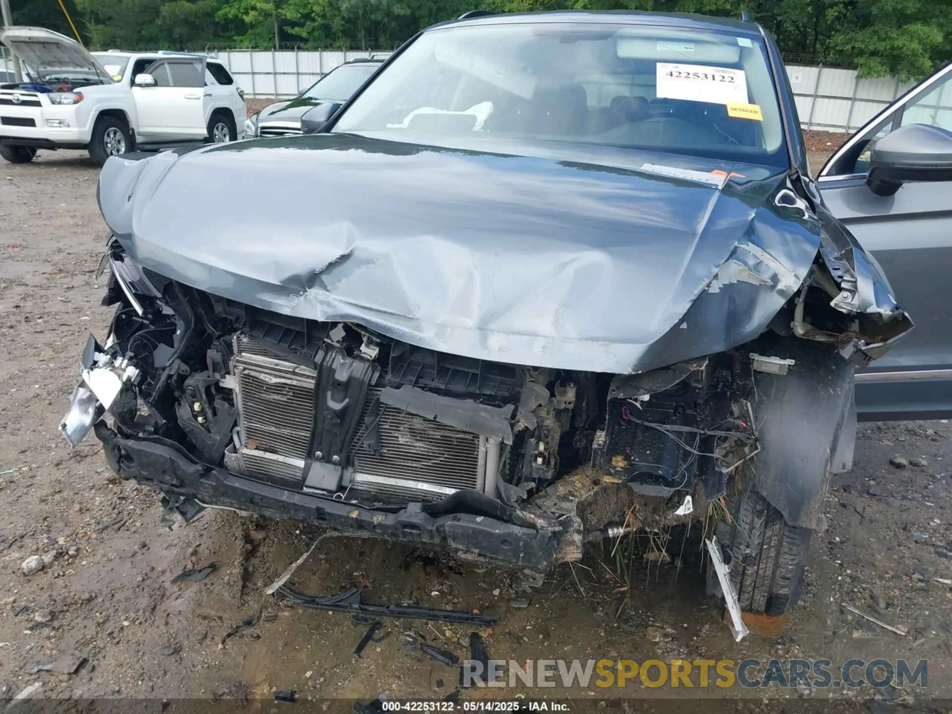 6 Photograph of a damaged car 3VV2B7AX5LM142418 VOLKSWAGEN TIGUAN 2020