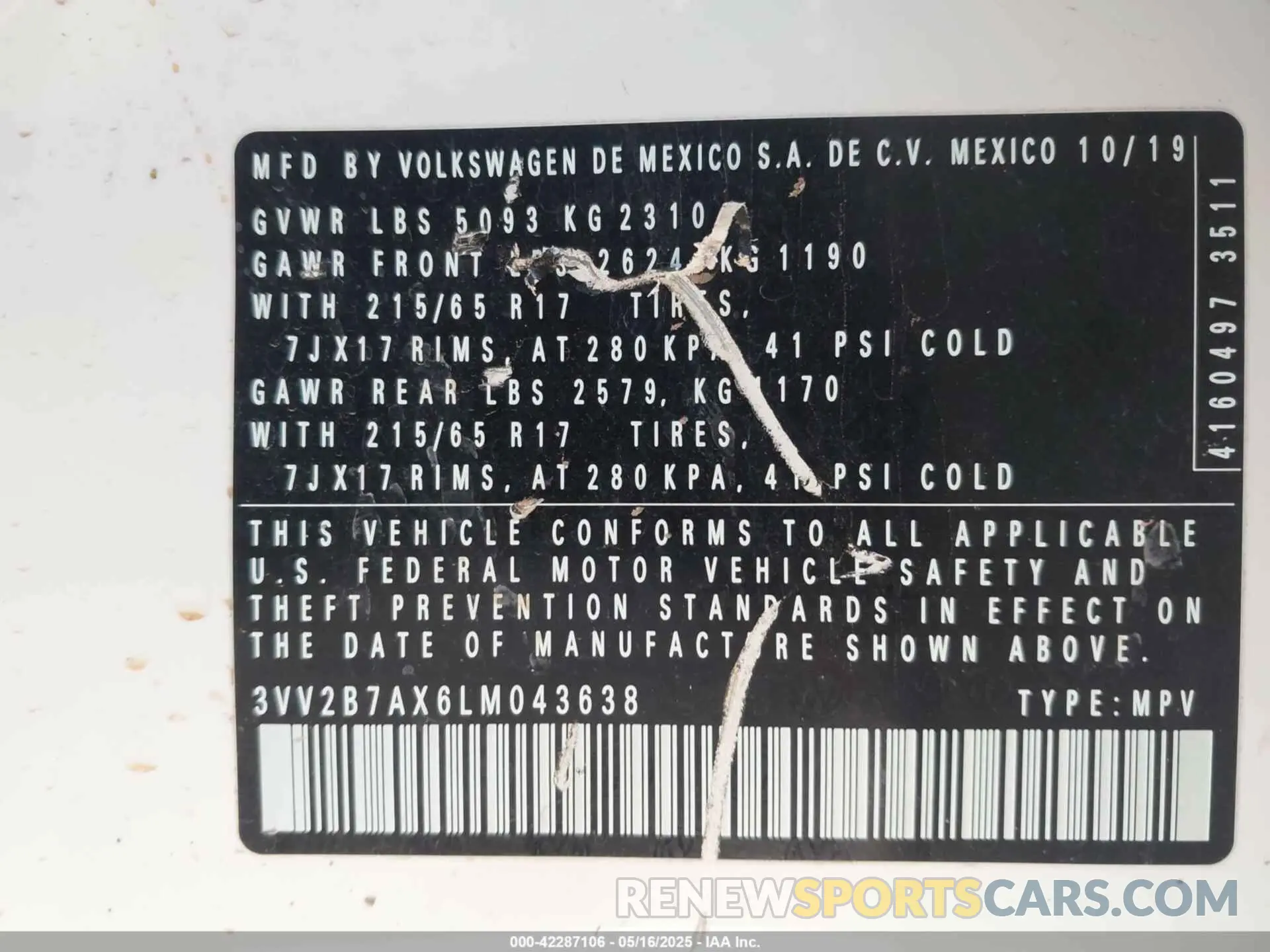 9 Photograph of a damaged car 3VV2B7AX6LM043638 VOLKSWAGEN TIGUAN 2020