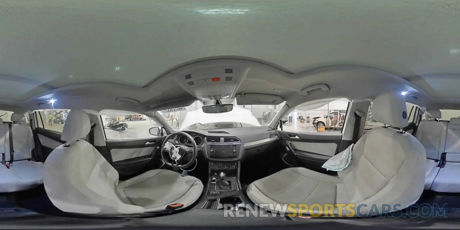 13 Photograph of a damaged car 3VV2B7AX6LM053456 VOLKSWAGEN TIGUAN 2020